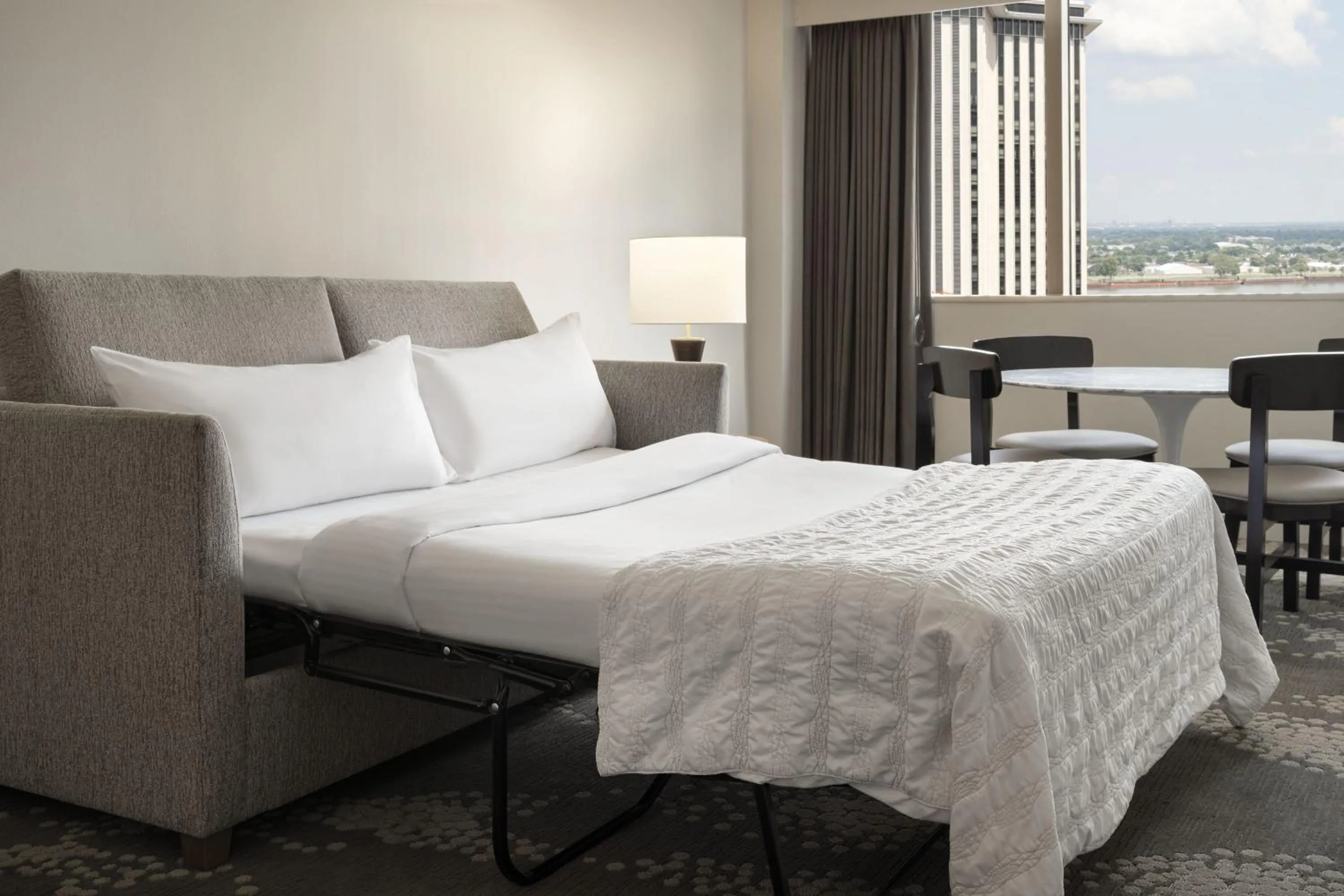 Photo of the whole room, Bed in Le Meridien New Orleans