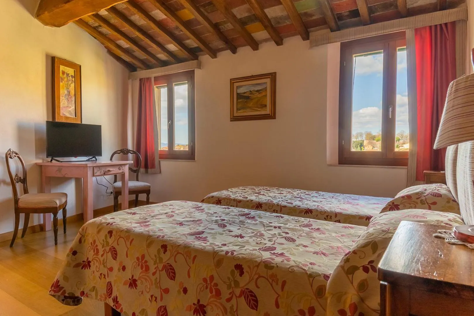 TV and multimedia, Bed in Casacenti B&B