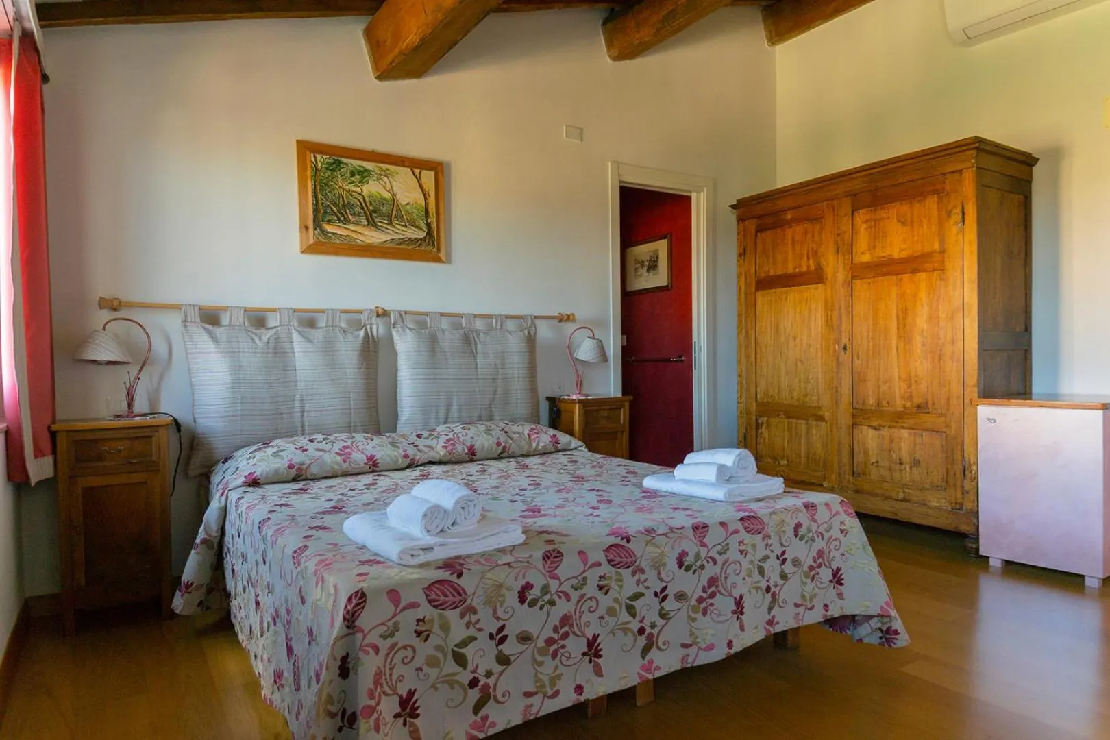 Bed in Casacenti B&B