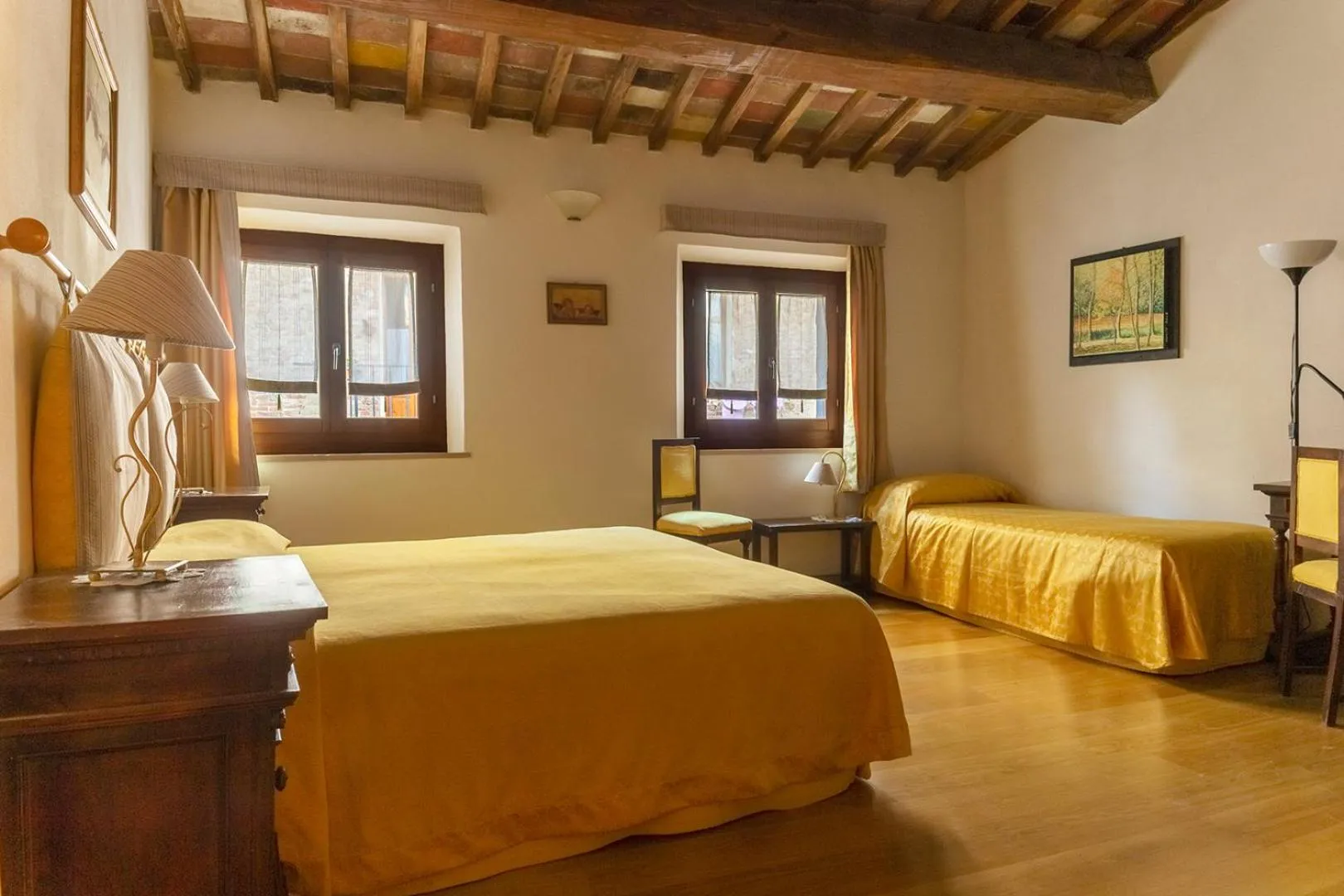 Bed in Casacenti B&B