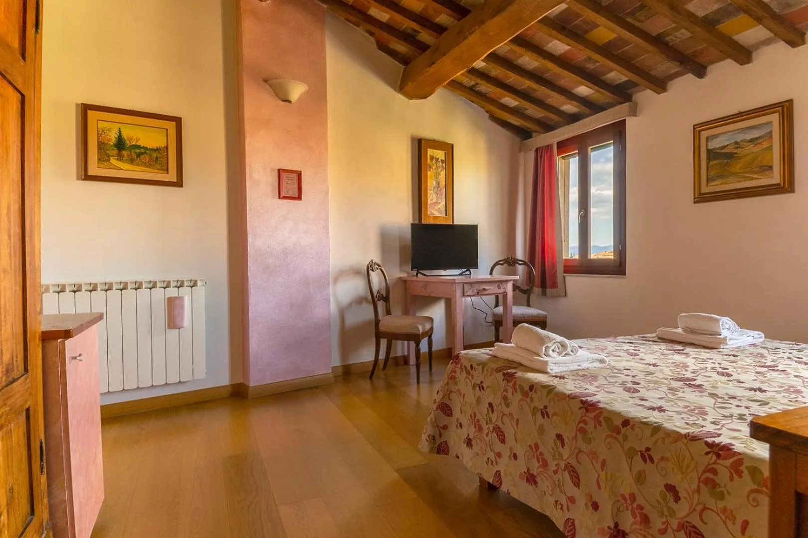 Bed in Casacenti B&B