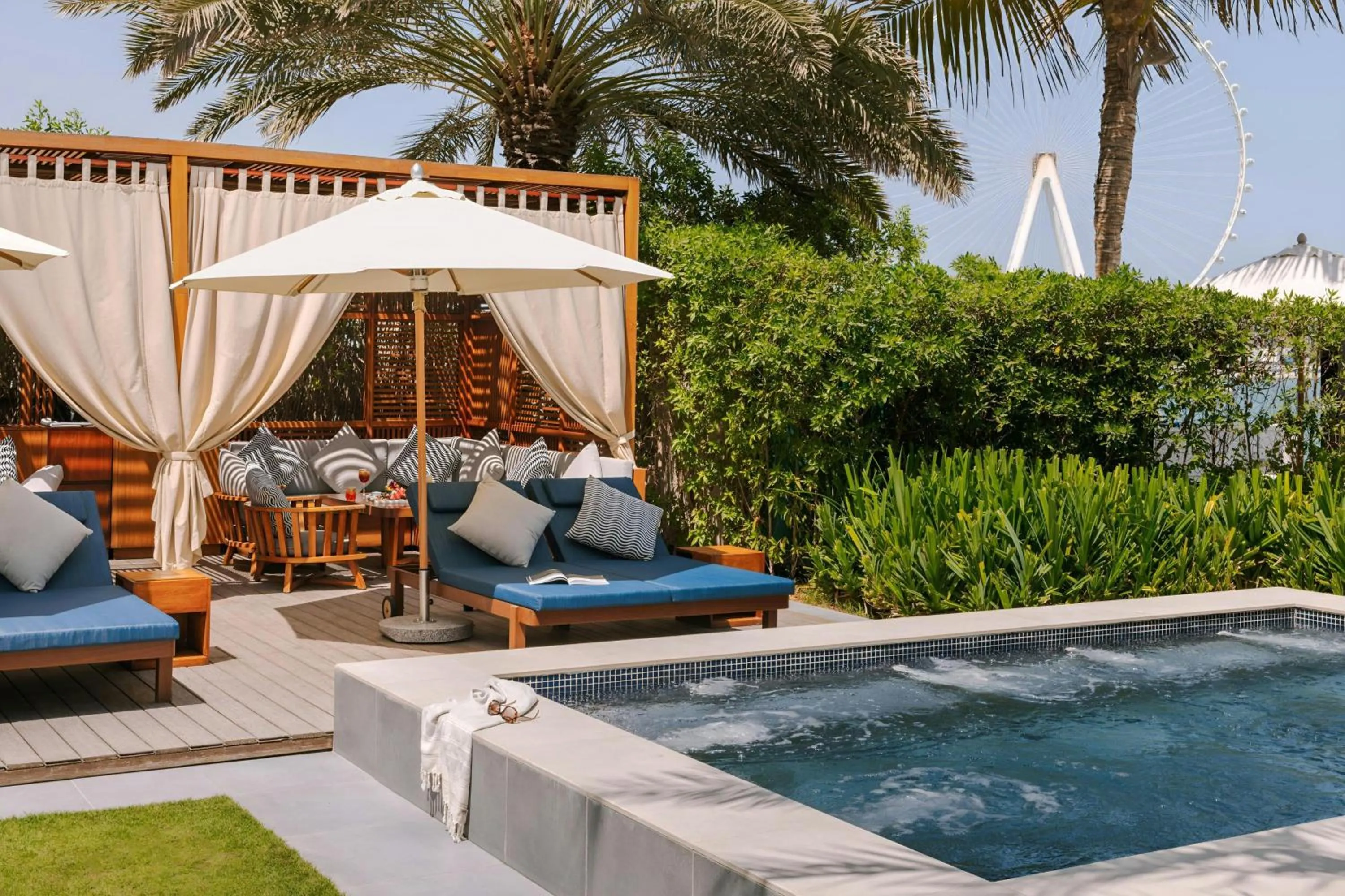 Swimming pool in Sonder by Marriott Bonvoy JBR The Walk Apartments