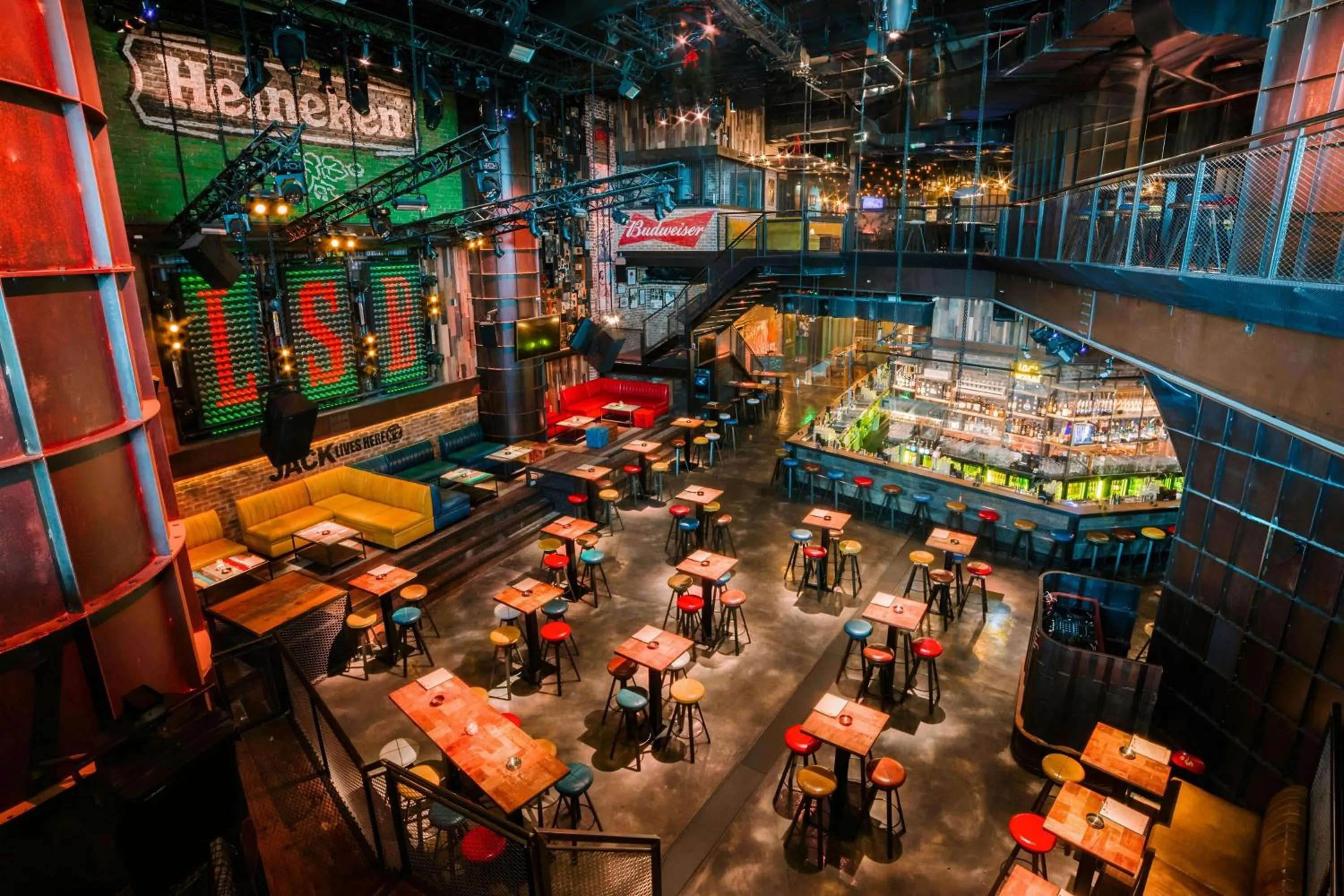 Lounge or bar in Sonder by Marriott Bonvoy JBR The Walk Apartments