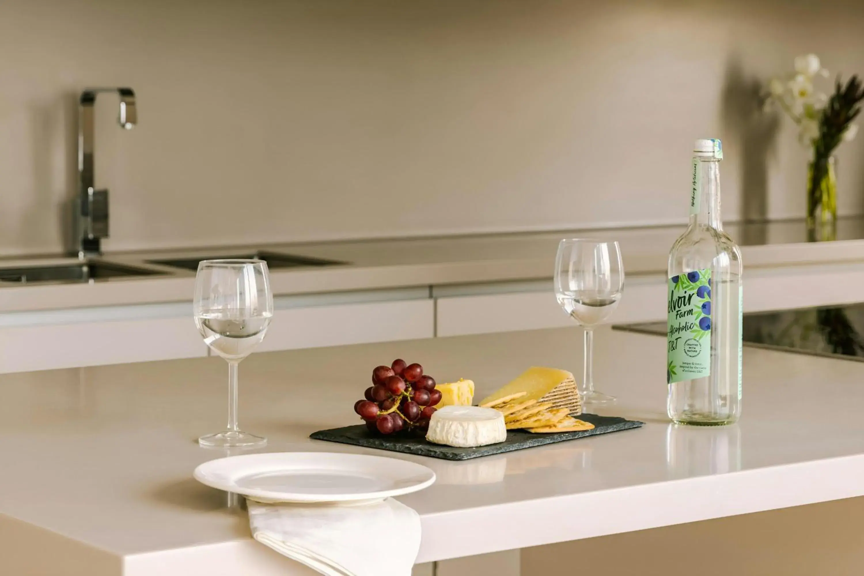 Four-Bedroom Apartment in Sonder by Marriott Bonvoy JBR The Walk Apartments Four-Bedroom Apartment in Sonder by Marriott Bonvoy JBR The Walk Apartments