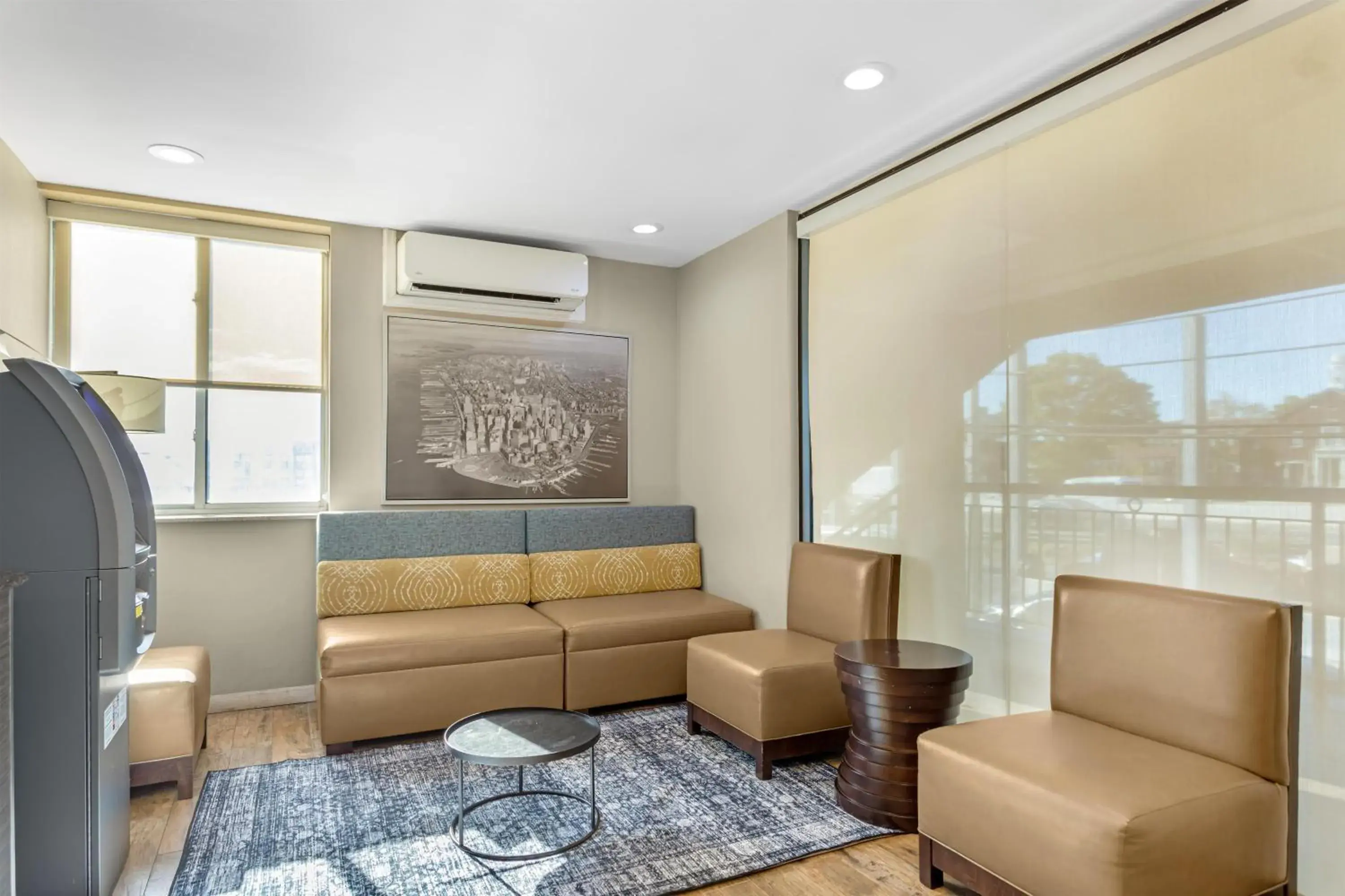 Lobby or reception in Best Western Jamaica Inn Lobby or reception in Best Western Jamaica Inn