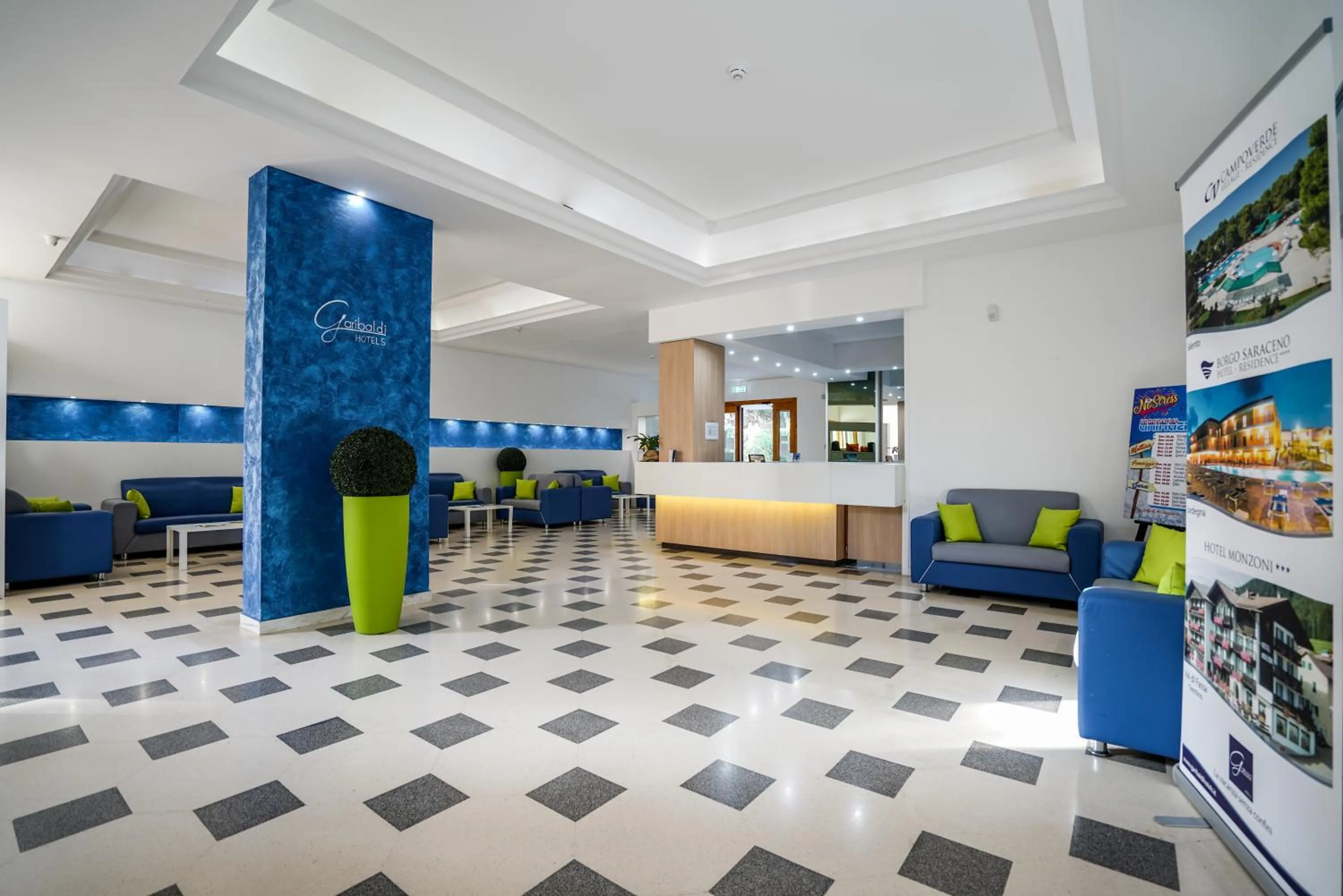 Lobby or reception in Campoverde Village