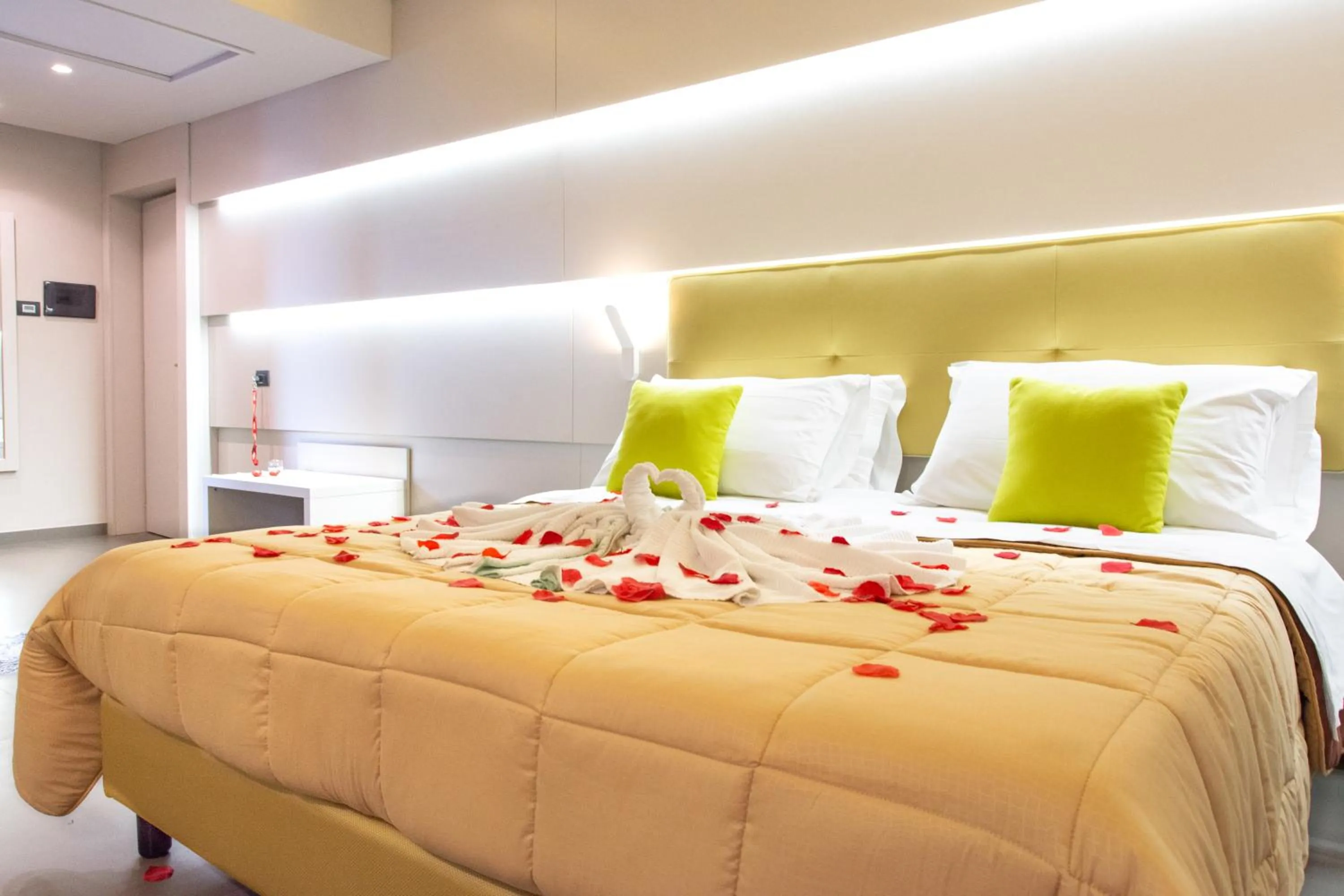 Bed in Hotel Miramare