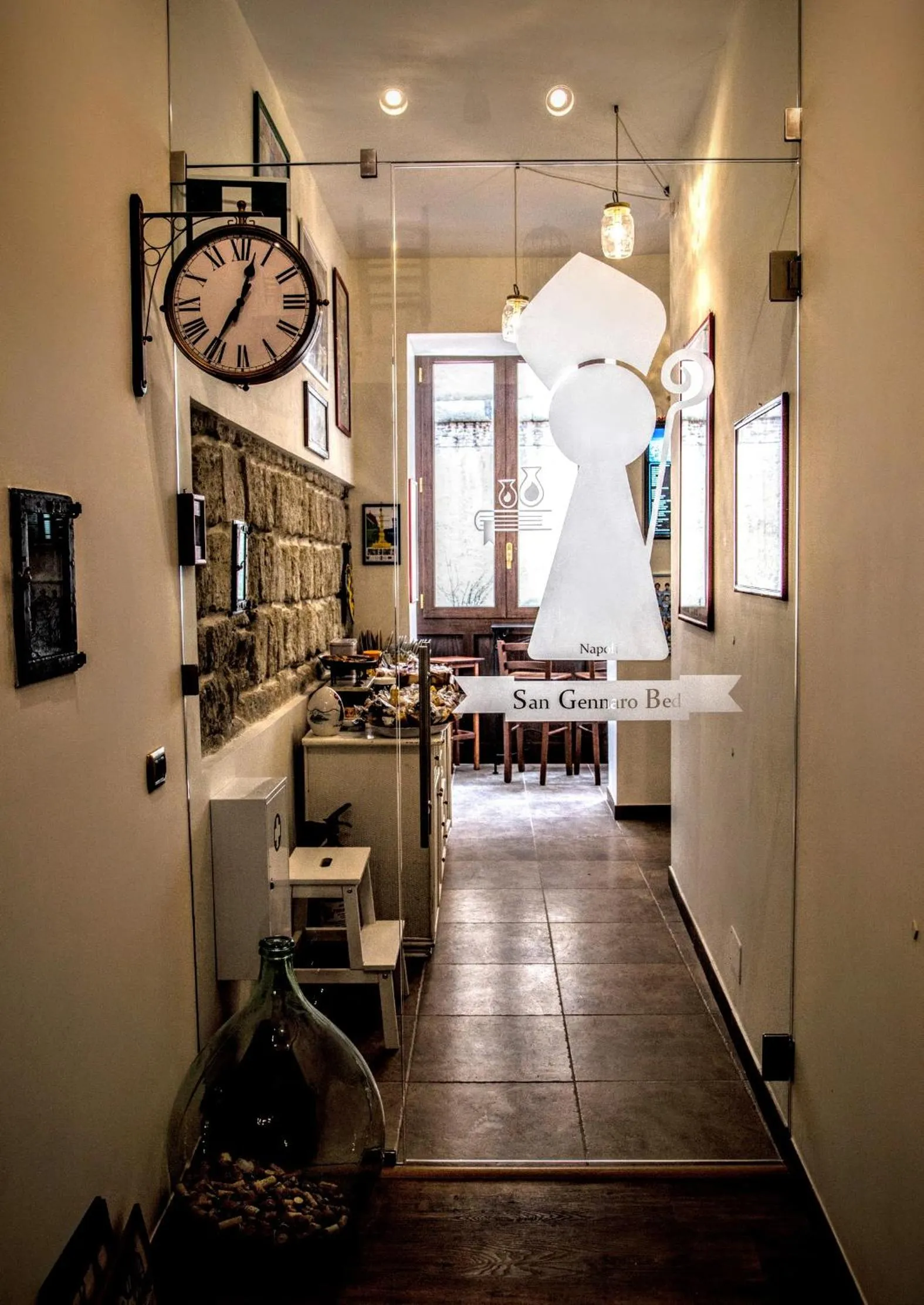 Buffet breakfast in San Gennaro B&B