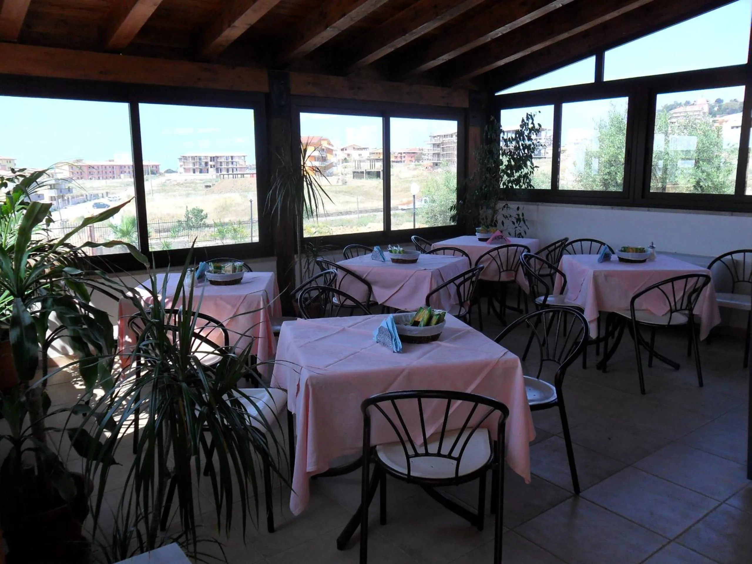 Restaurant/places to eat in Villa Jolanda & Carmelo