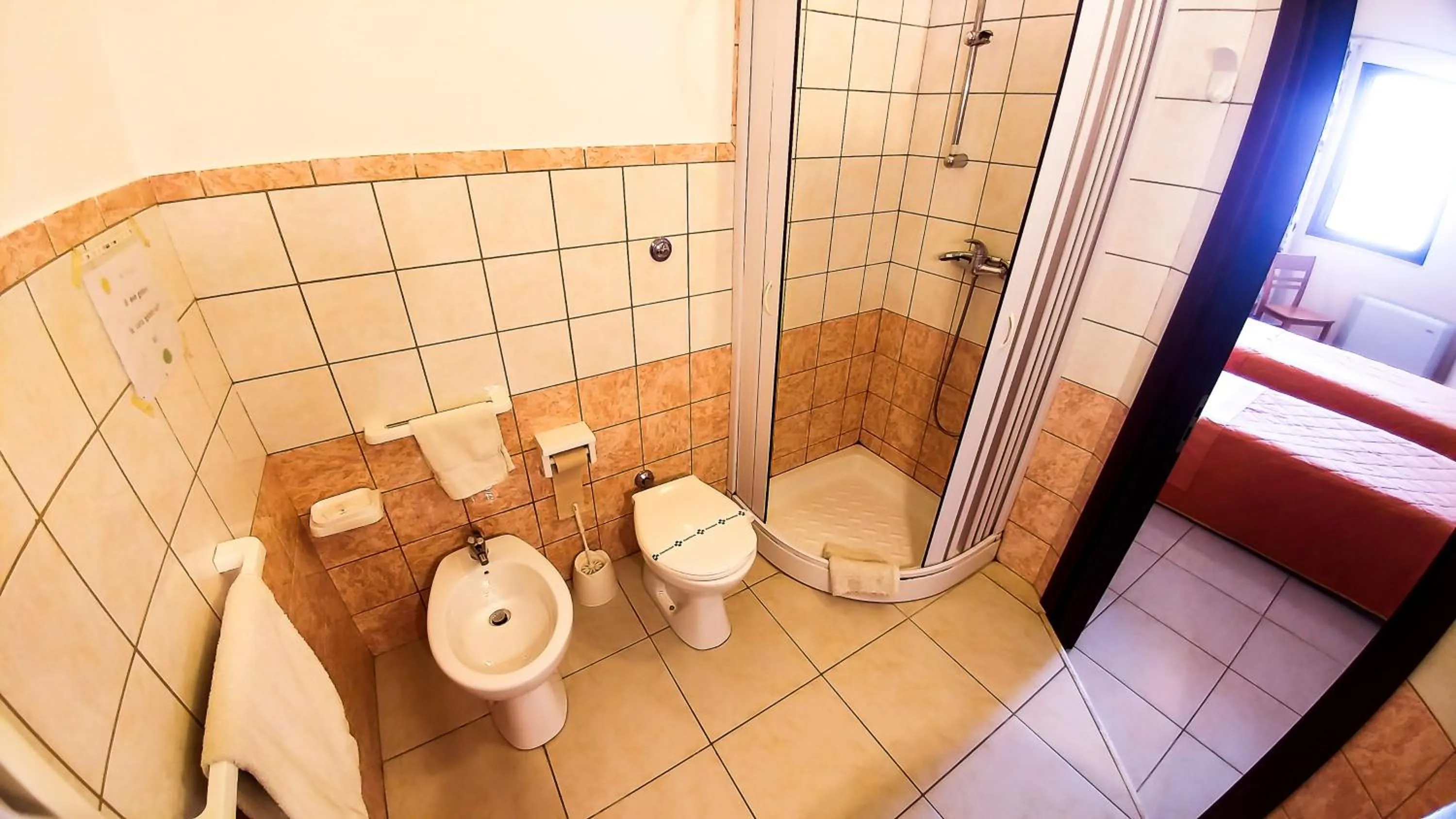 Shower in Villa Jolanda & Carmelo