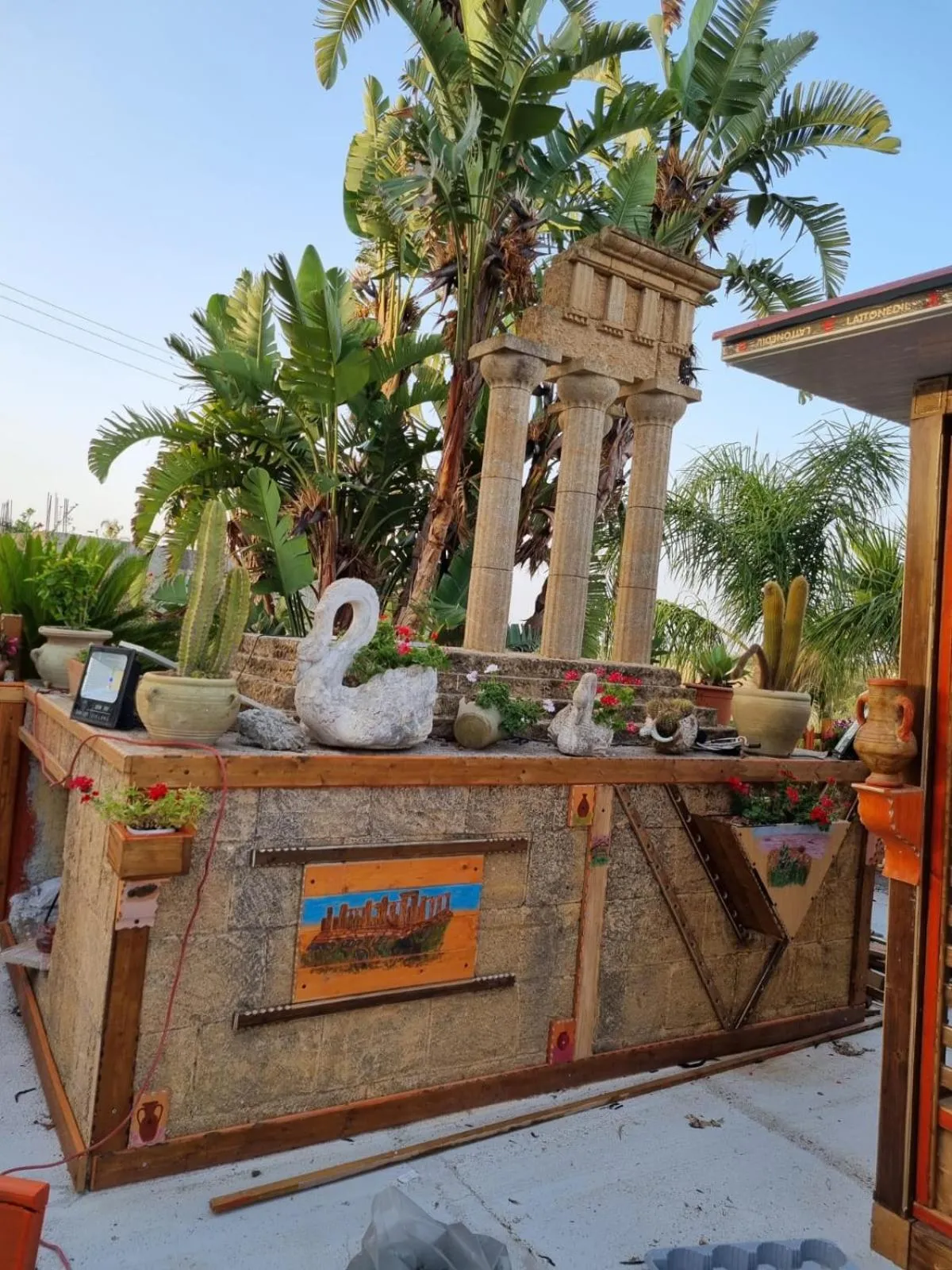 Property building in Villa Jolanda & Carmelo