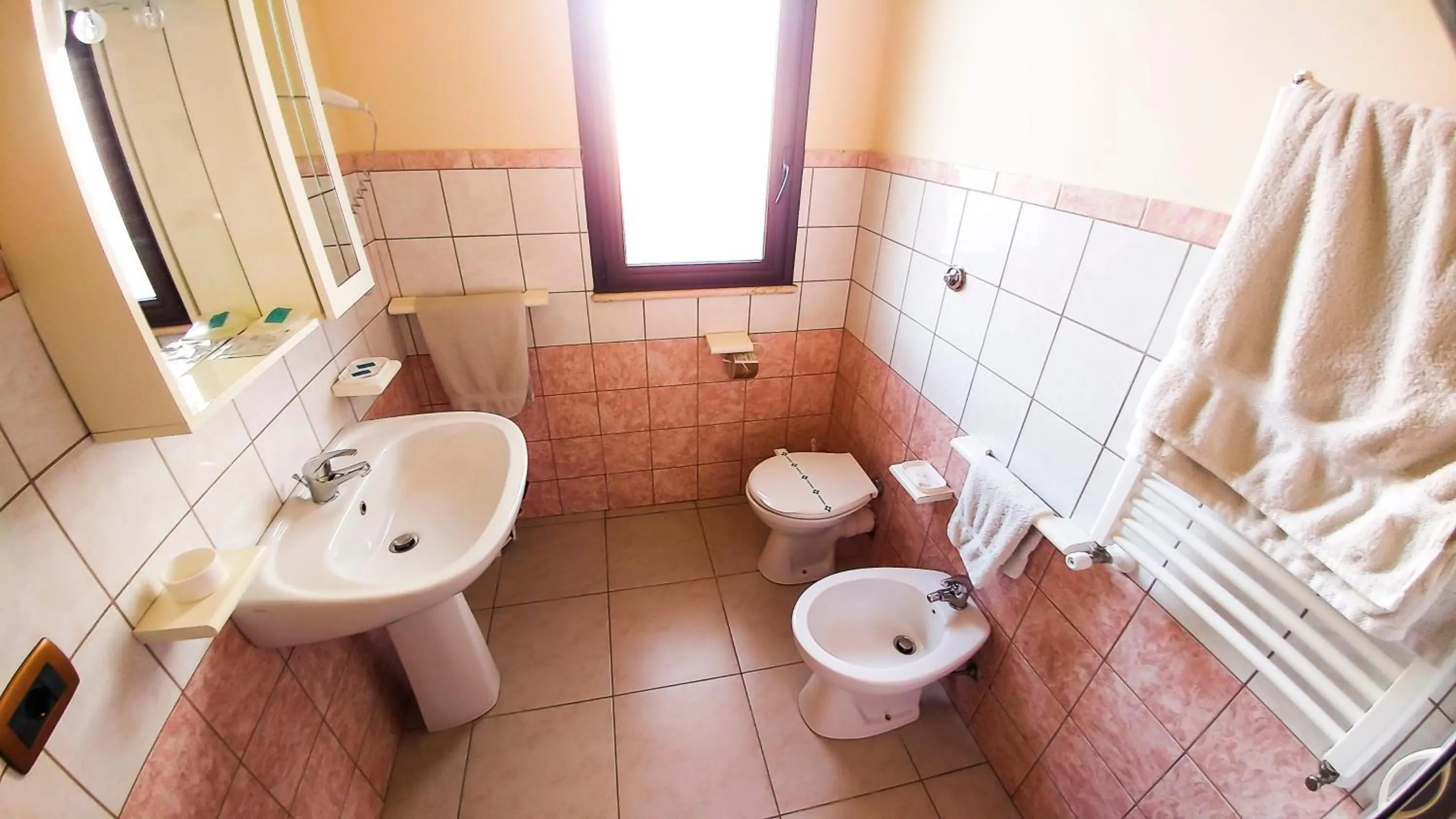 Bathroom in Villa Jolanda & Carmelo