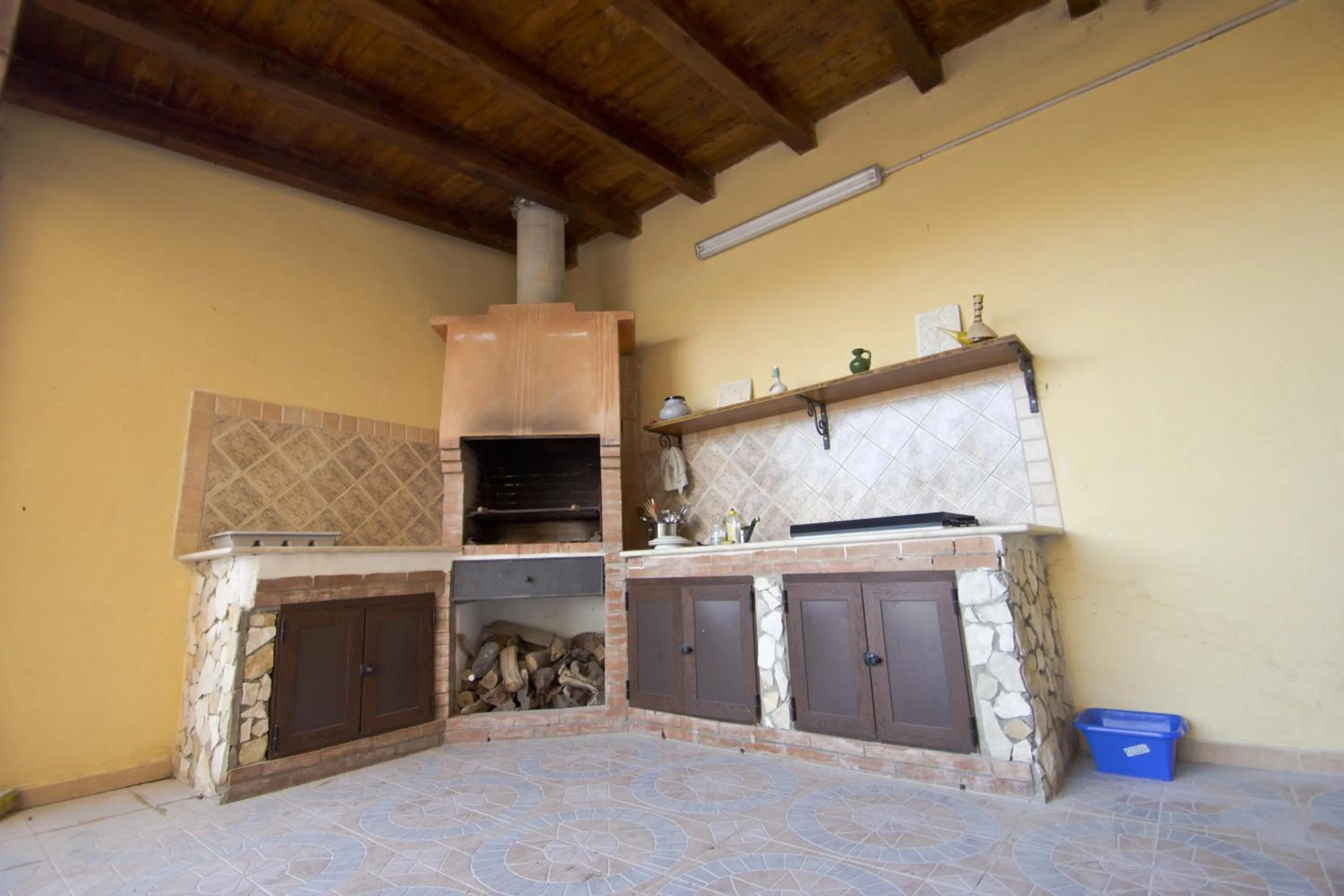 BBQ facilities in Villa Jolanda & Carmelo
