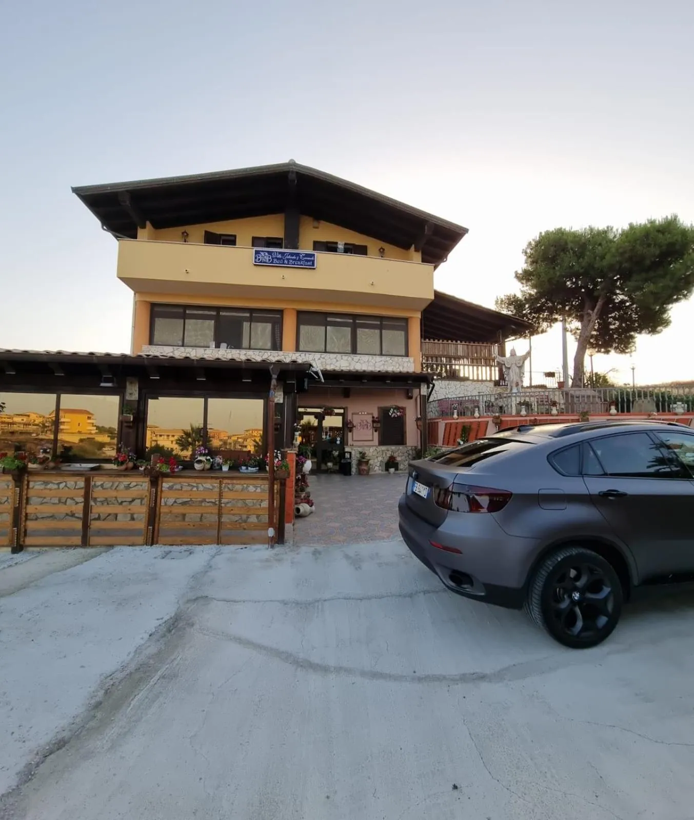 Villa Jolanda & Carmelo