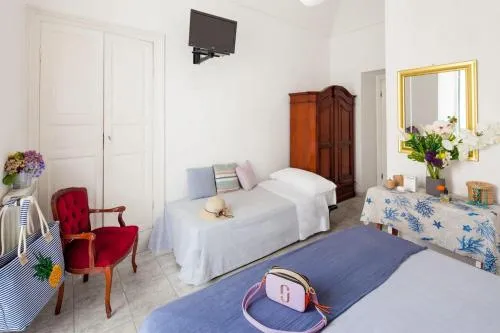Hotel Mimosa