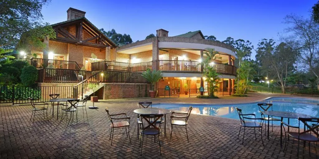 Property building in Thyme Inn on Greenway