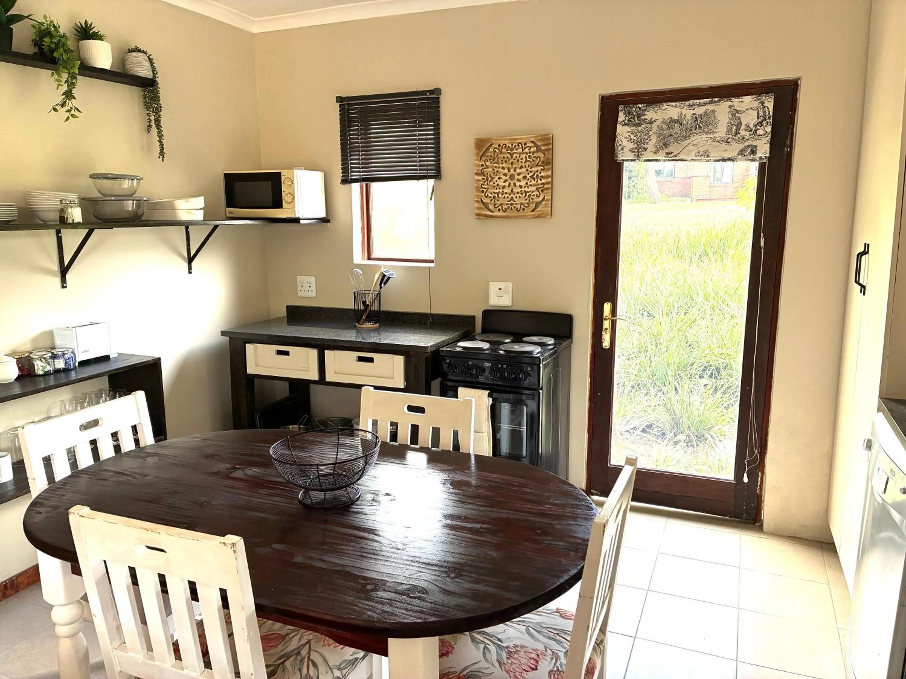 Thyme Inn on Greenway