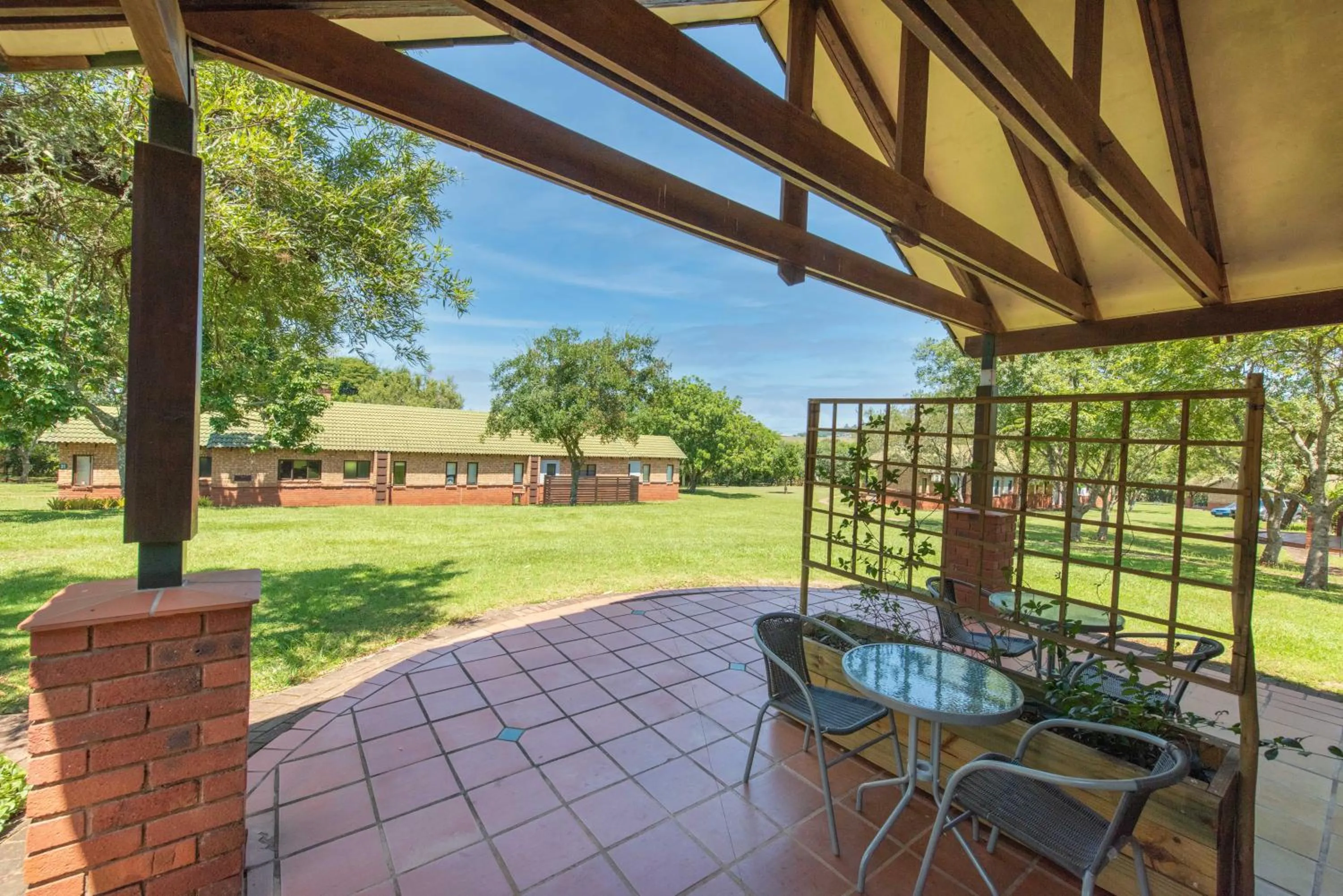 Patio in Thyme Inn on Greenway