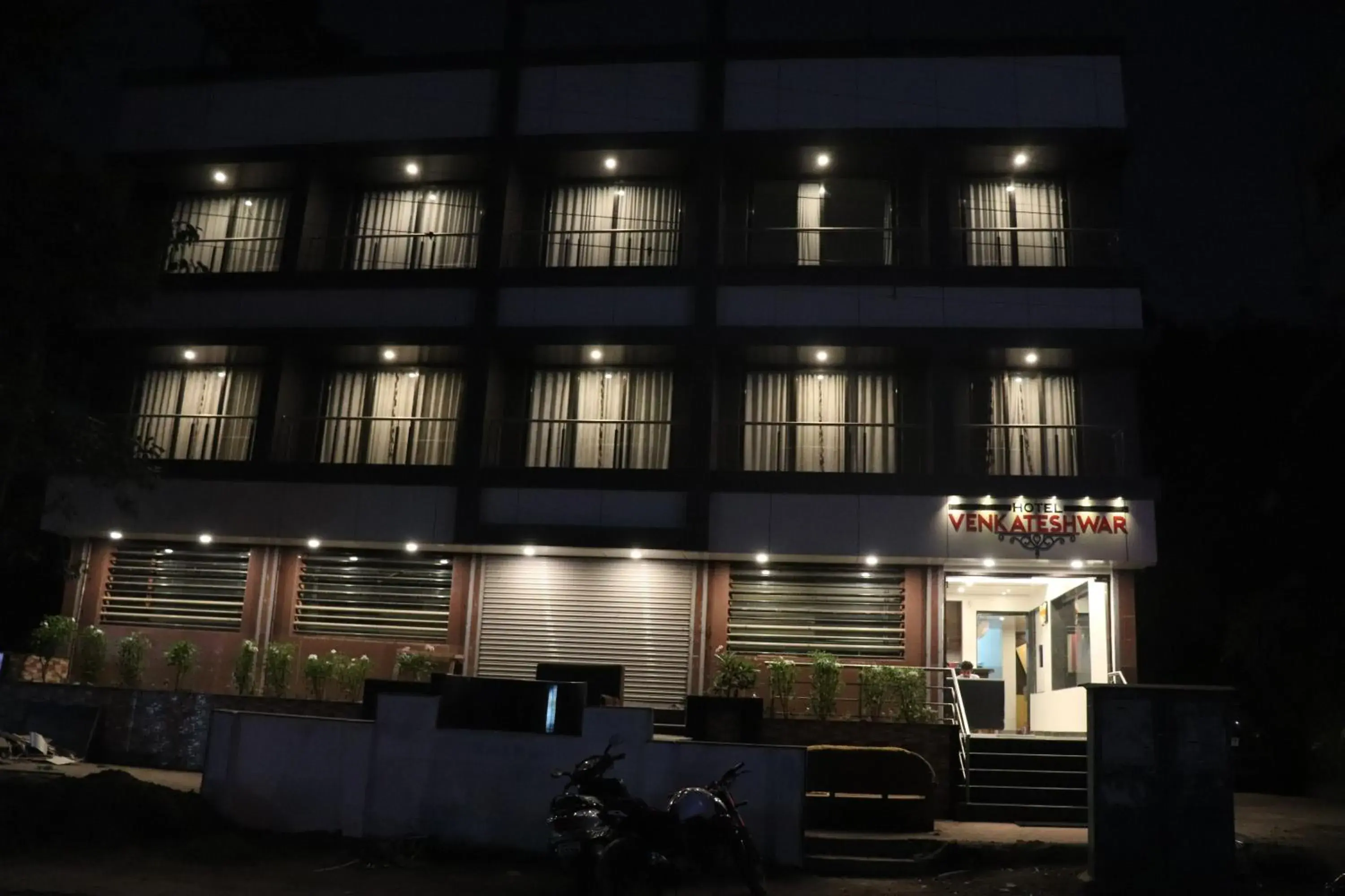 Property building in Hotel Venkateshwar Property building in Hotel Venkateshwar