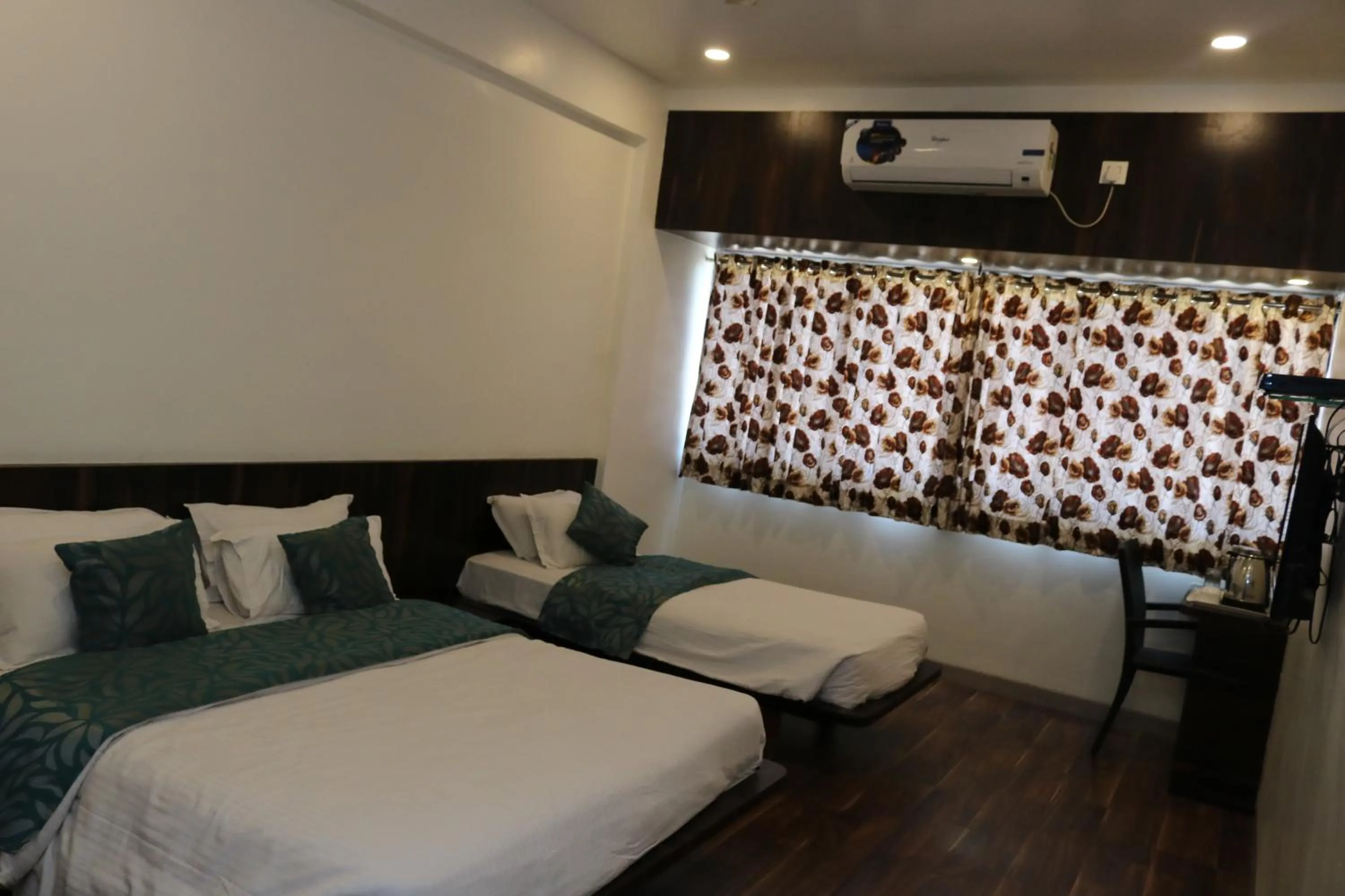 Bed in Hotel Venkateshwar