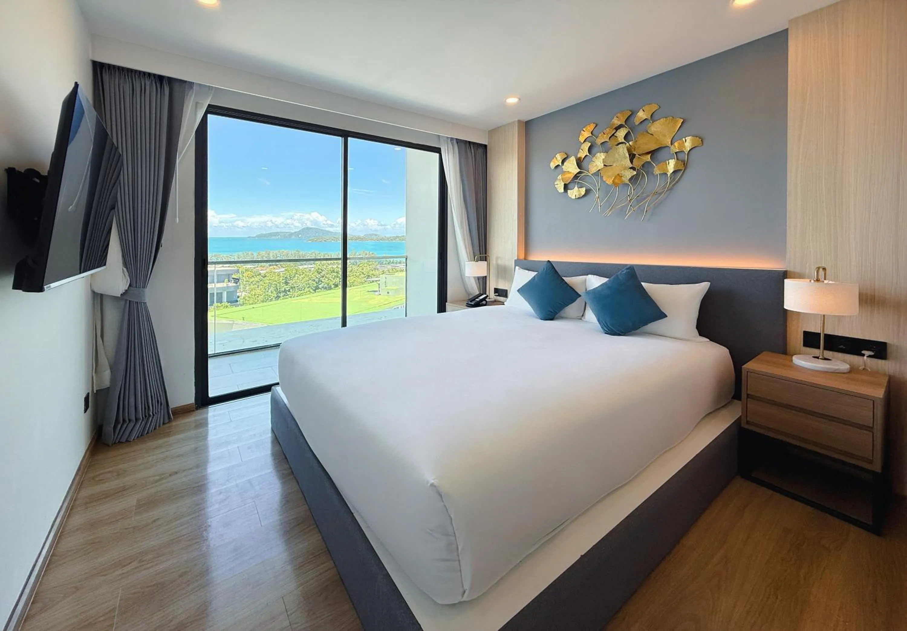 Bed in Wyndham La Vita Rawai Phuket