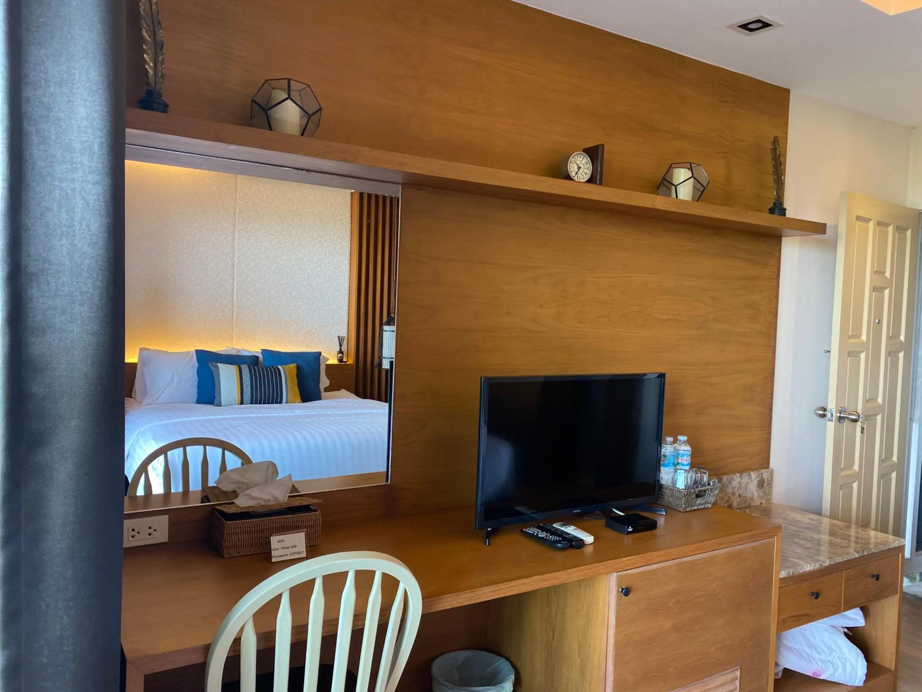 Coffee/tea facilities, Bed in Phuket View Coffee and Resort