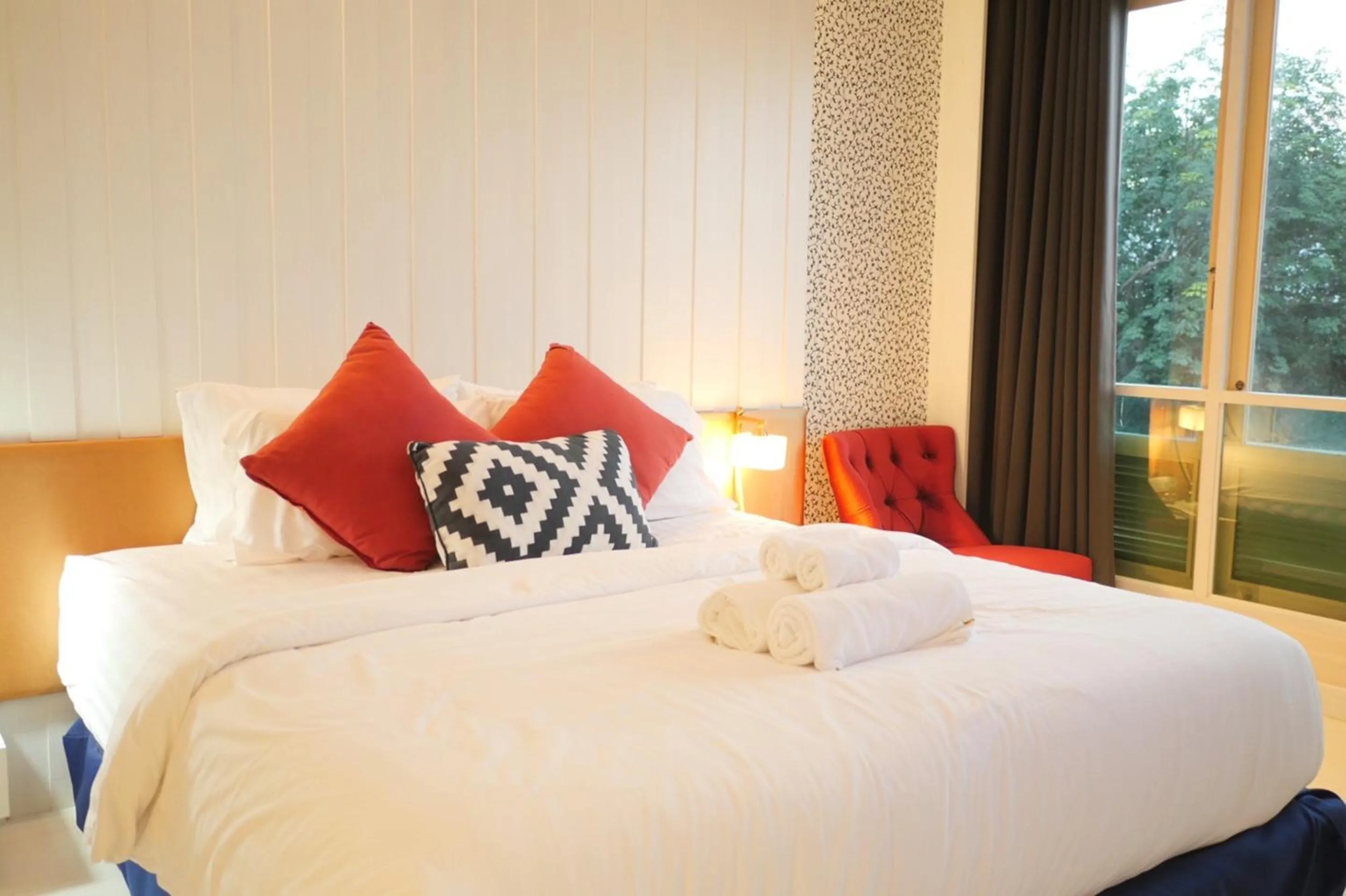 Bed in Phuket View Coffee and Resort