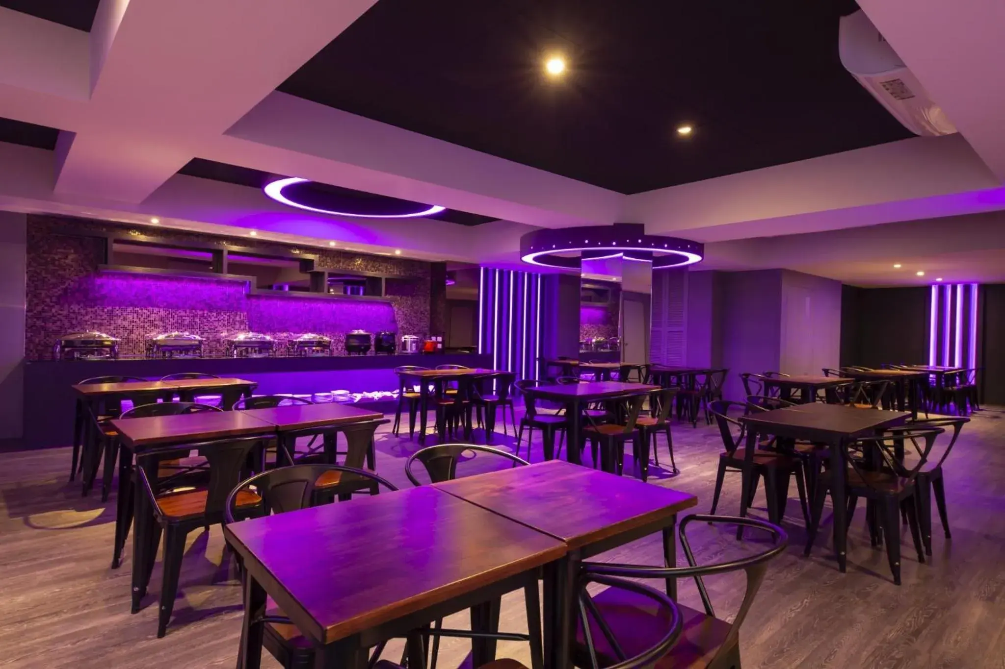 Restaurant/places to eat in Seven Fukun Hotel Restaurant/places to eat in Seven Fukun Hotel