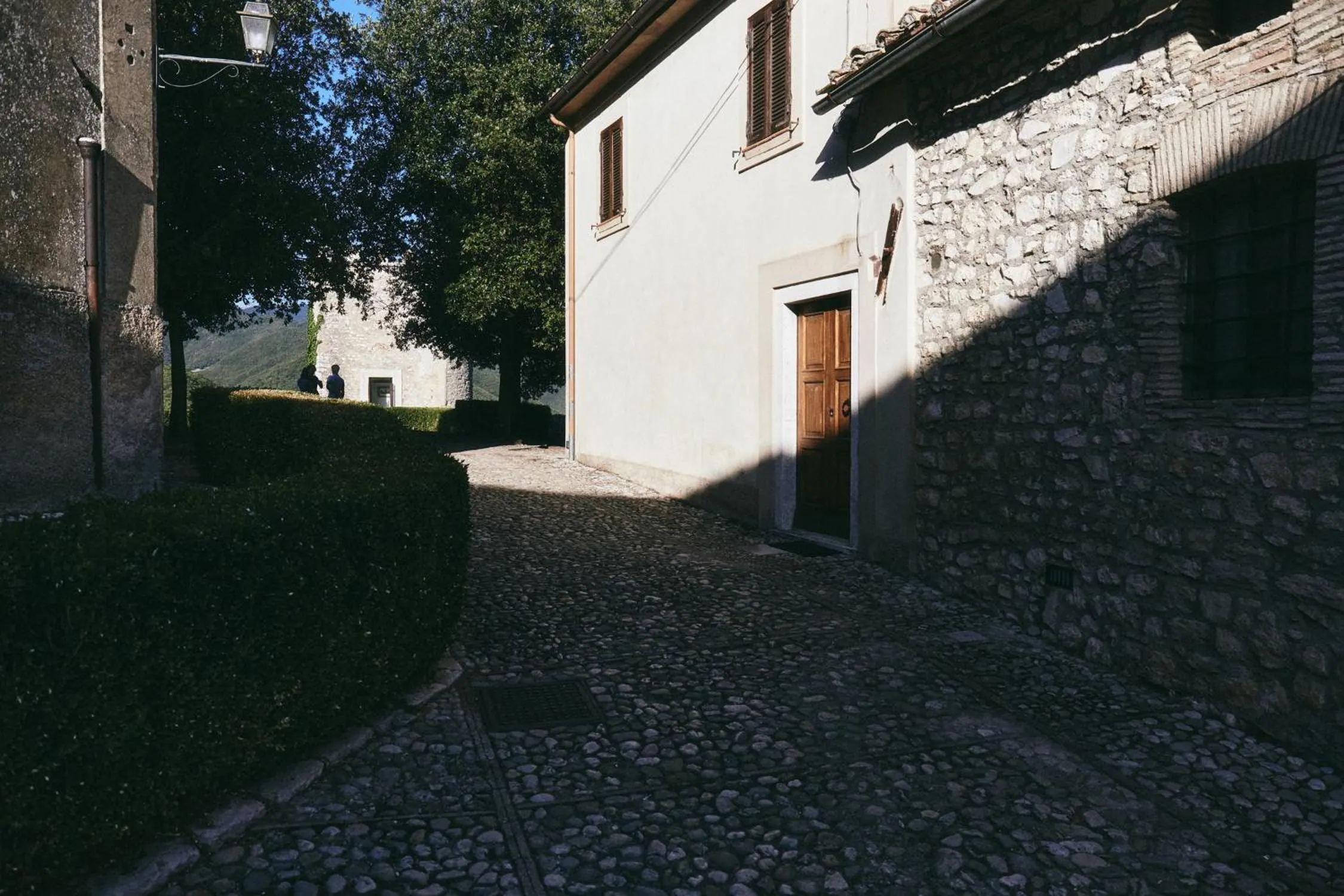 Text overlay in Albergo Diffuso Crispolti