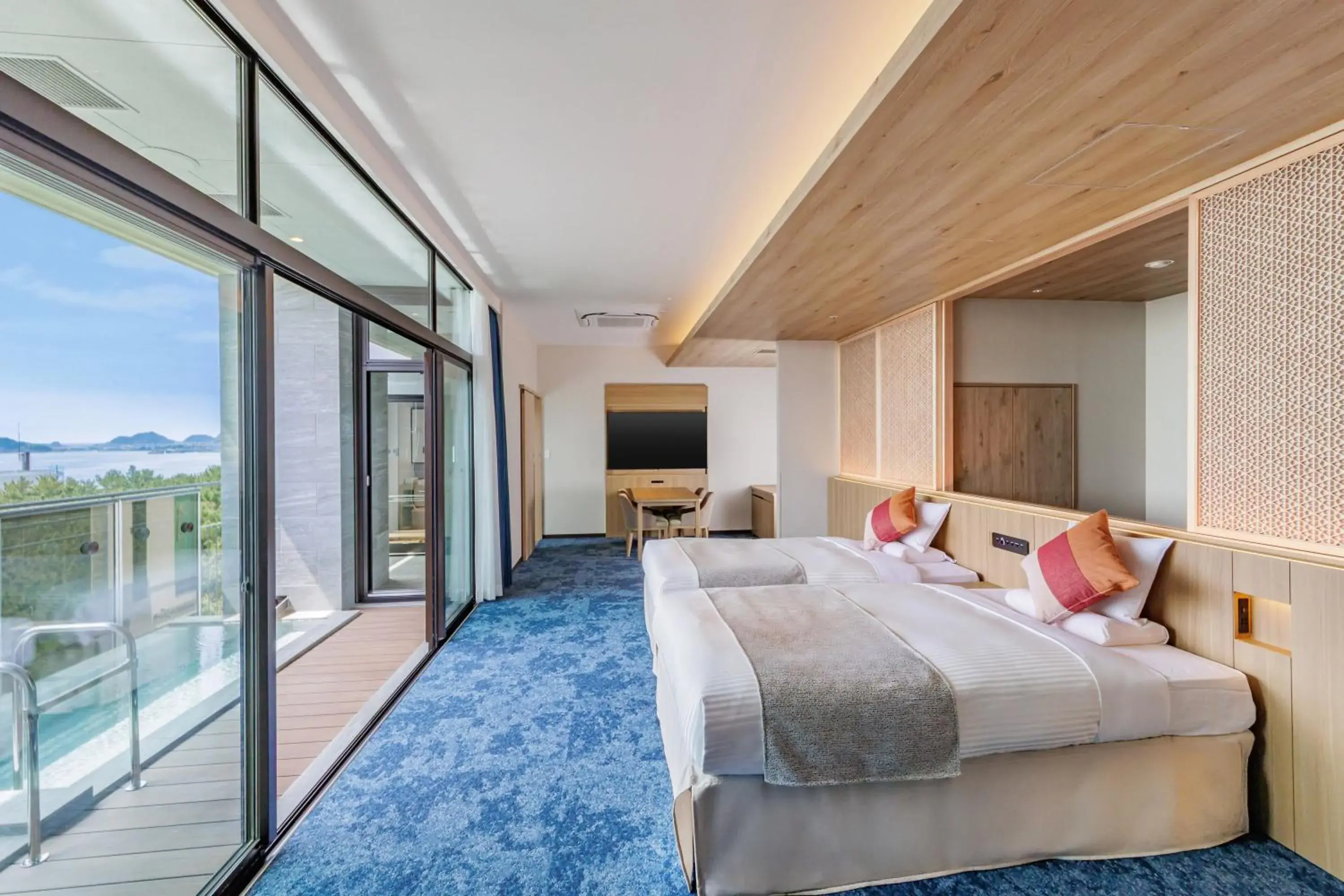 Photo of the whole room, Bed in KAMENOI HOTEL Kamogawa Photo of the whole room, Bed in KAMENOI HOTEL Kamogawa