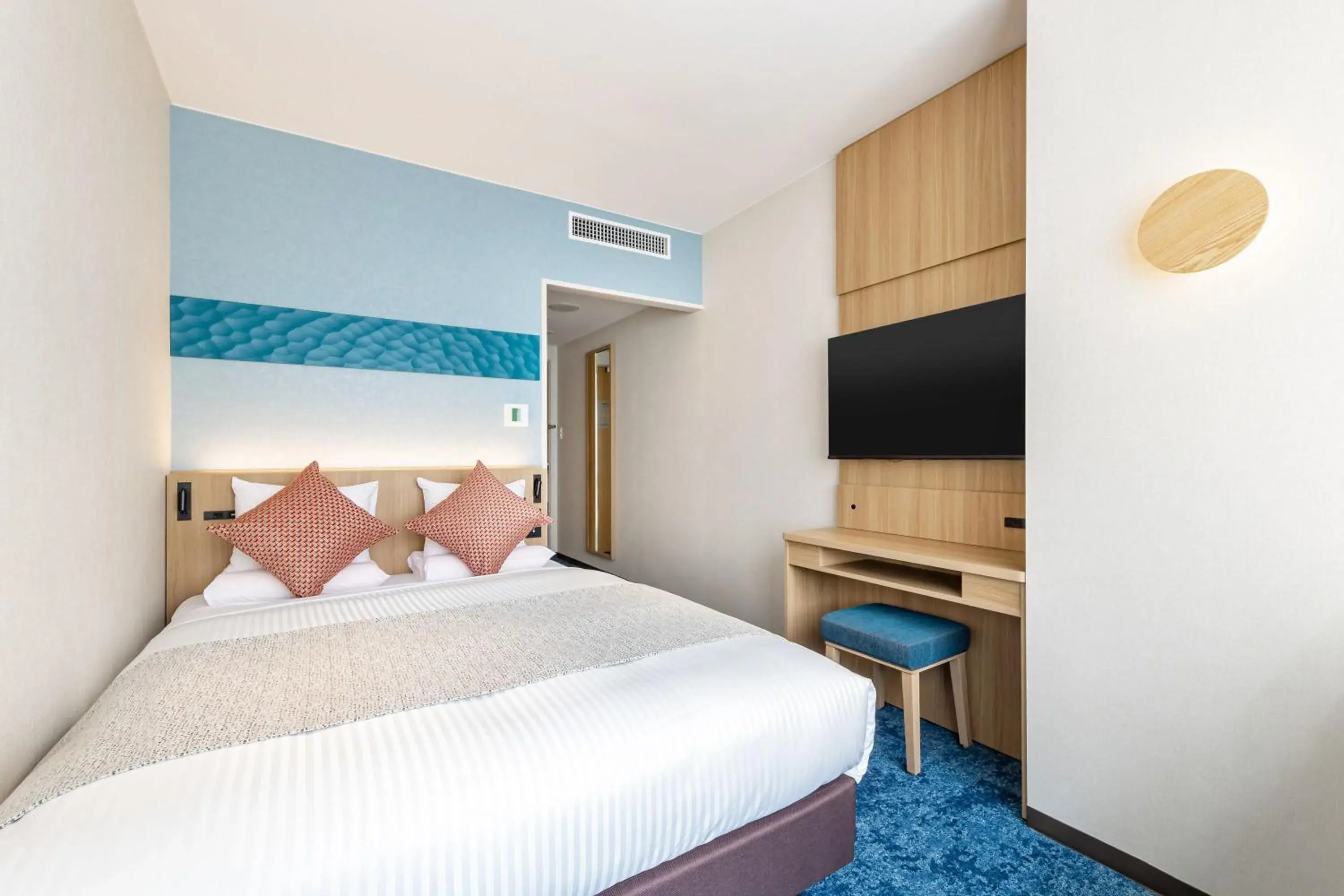 Semi Double Room (With Private Bath) - single occupancy in KAMENOI HOTEL Kamogawa Semi Double Room (With Private Bath) - single occupancy in KAMENOI HOTEL Kamogawa