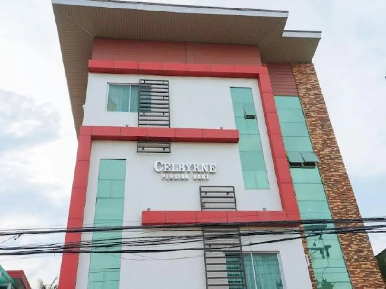 Property building in RedDoorz near Talisay District Hospital Property building in RedDoorz near Talisay District Hospital