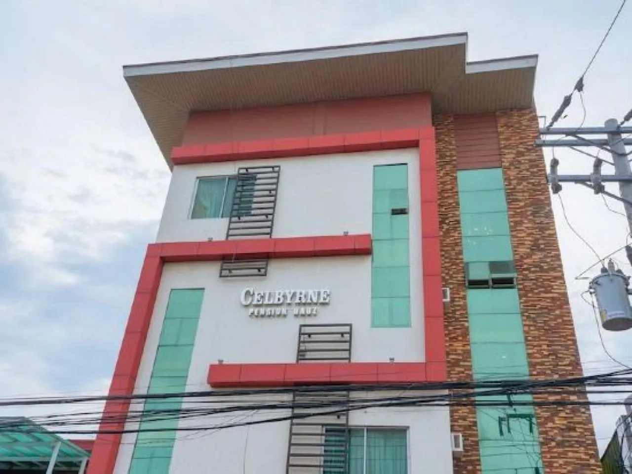 Property building in RedDoorz near Talisay District Hospital