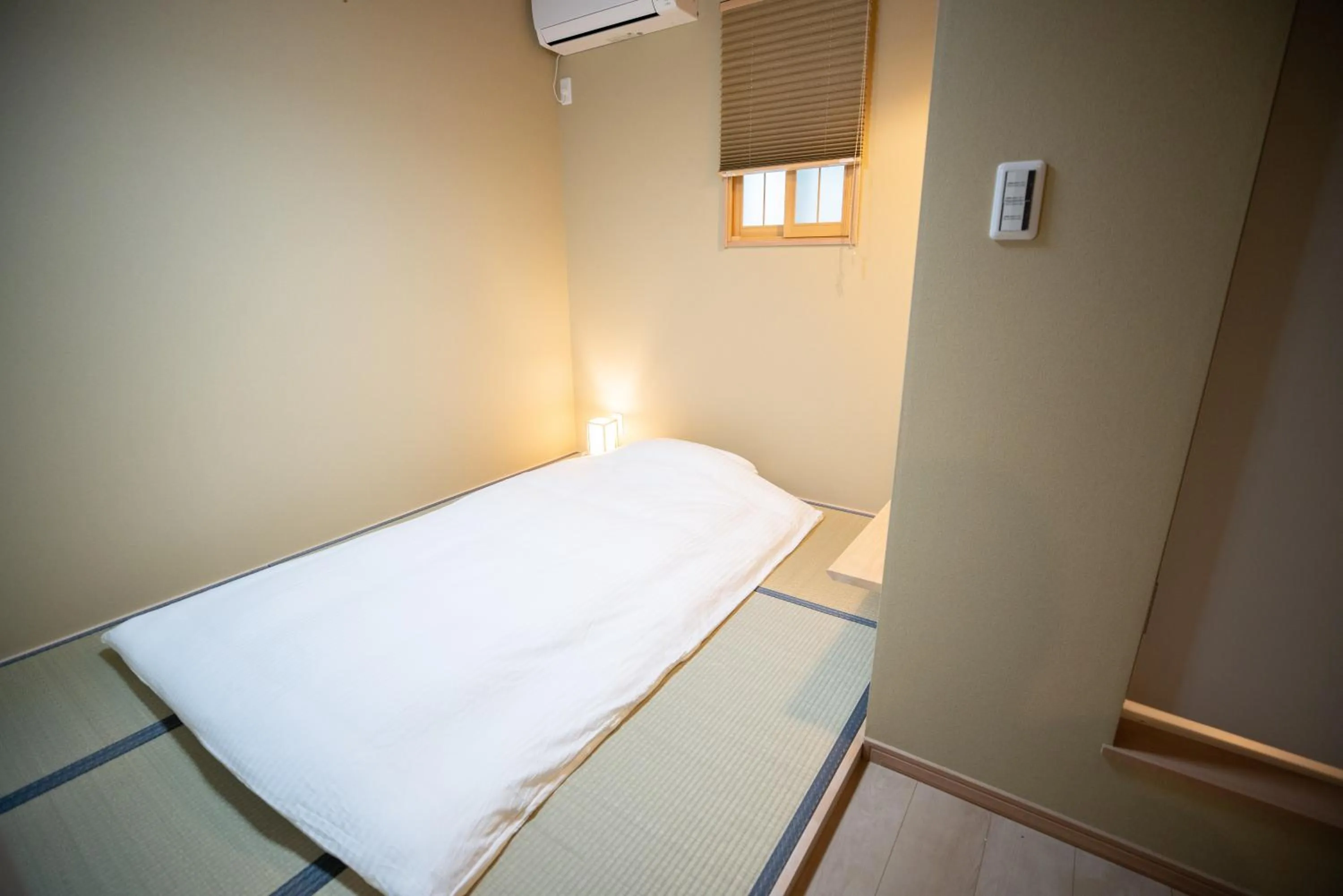 Bedroom, Bed in Onya Kaede