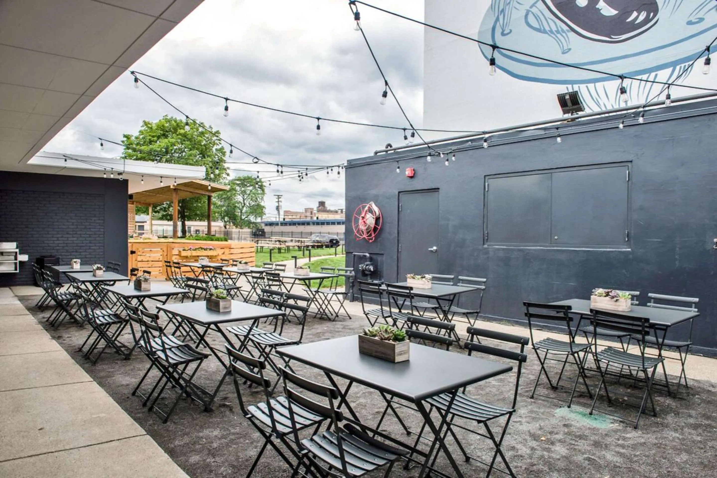 Patio in Trumbull and Porter - Detroit Downtown