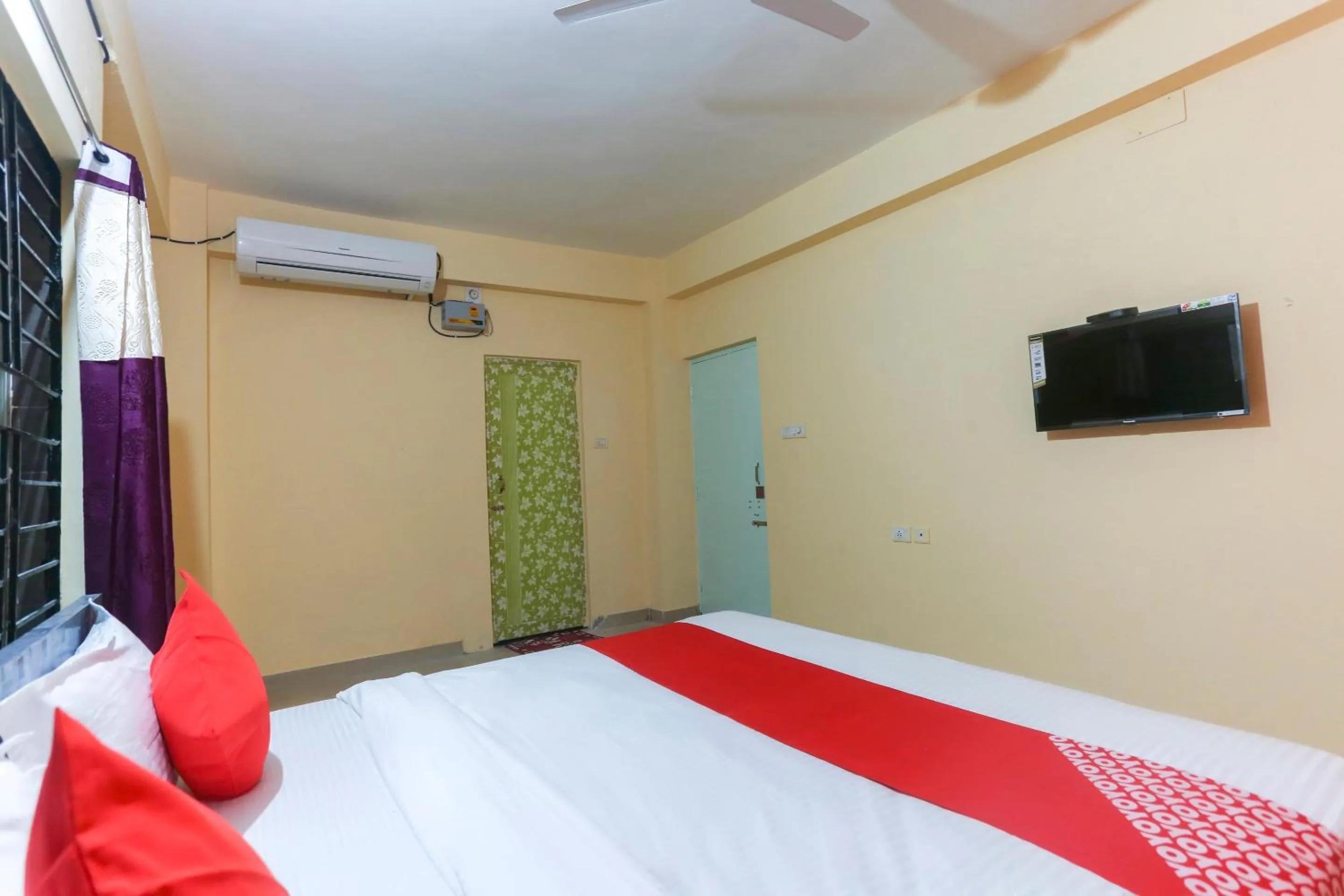 Bedroom, Bed in Hotel O Avigna Residency