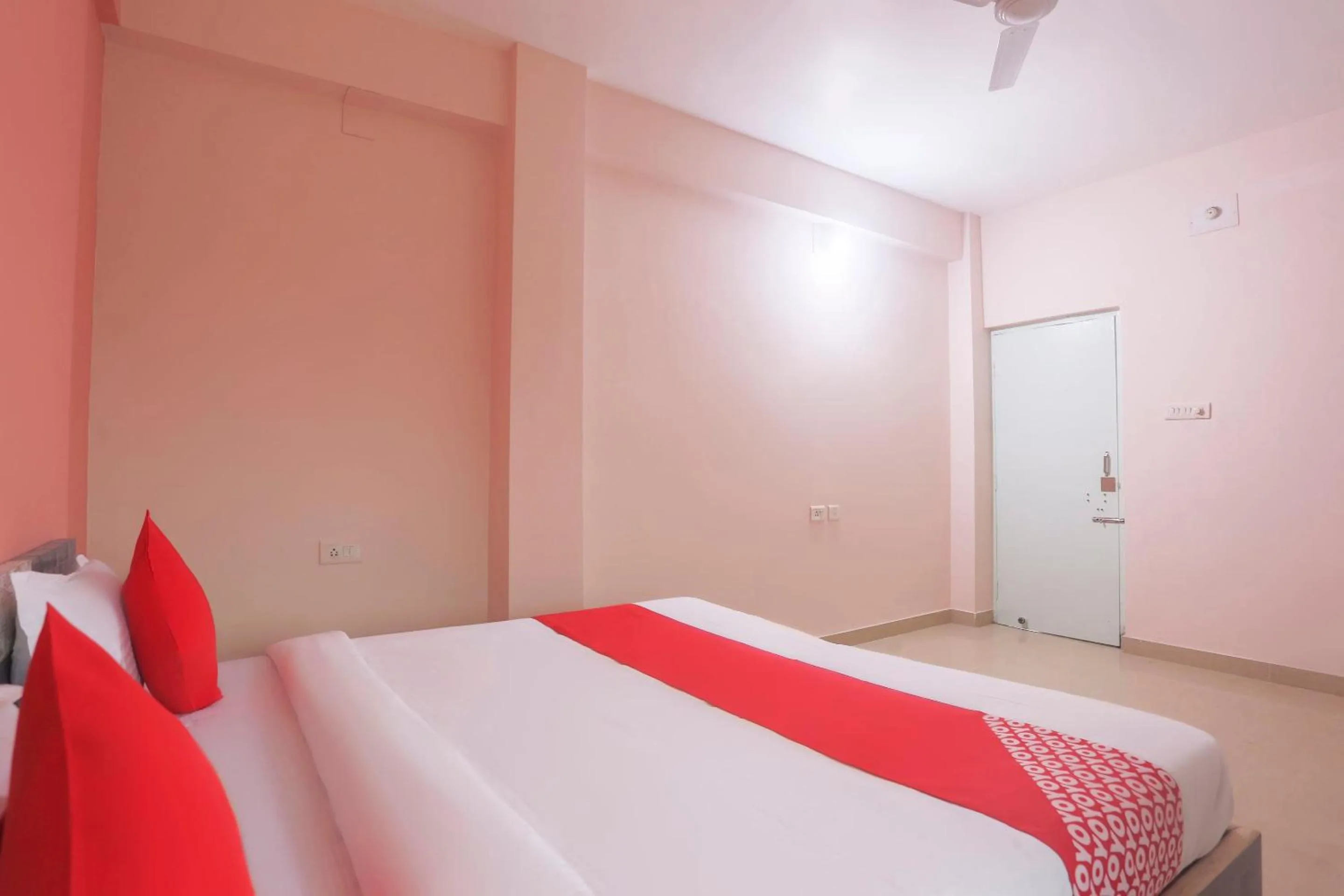 Bedroom, Bed in Hotel O Avigna Residency