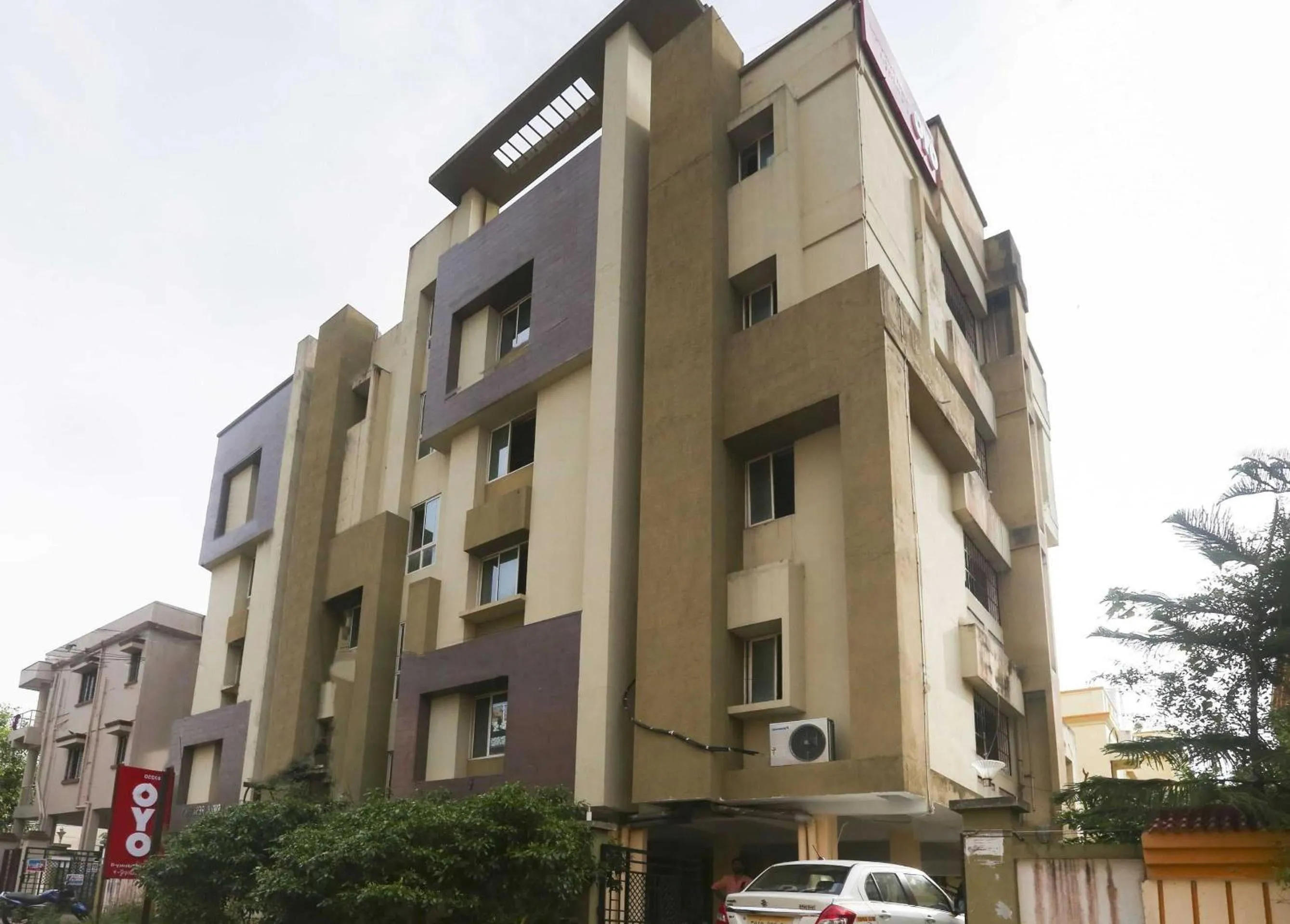 Facade/entrance in Hotel O Avigna Residency