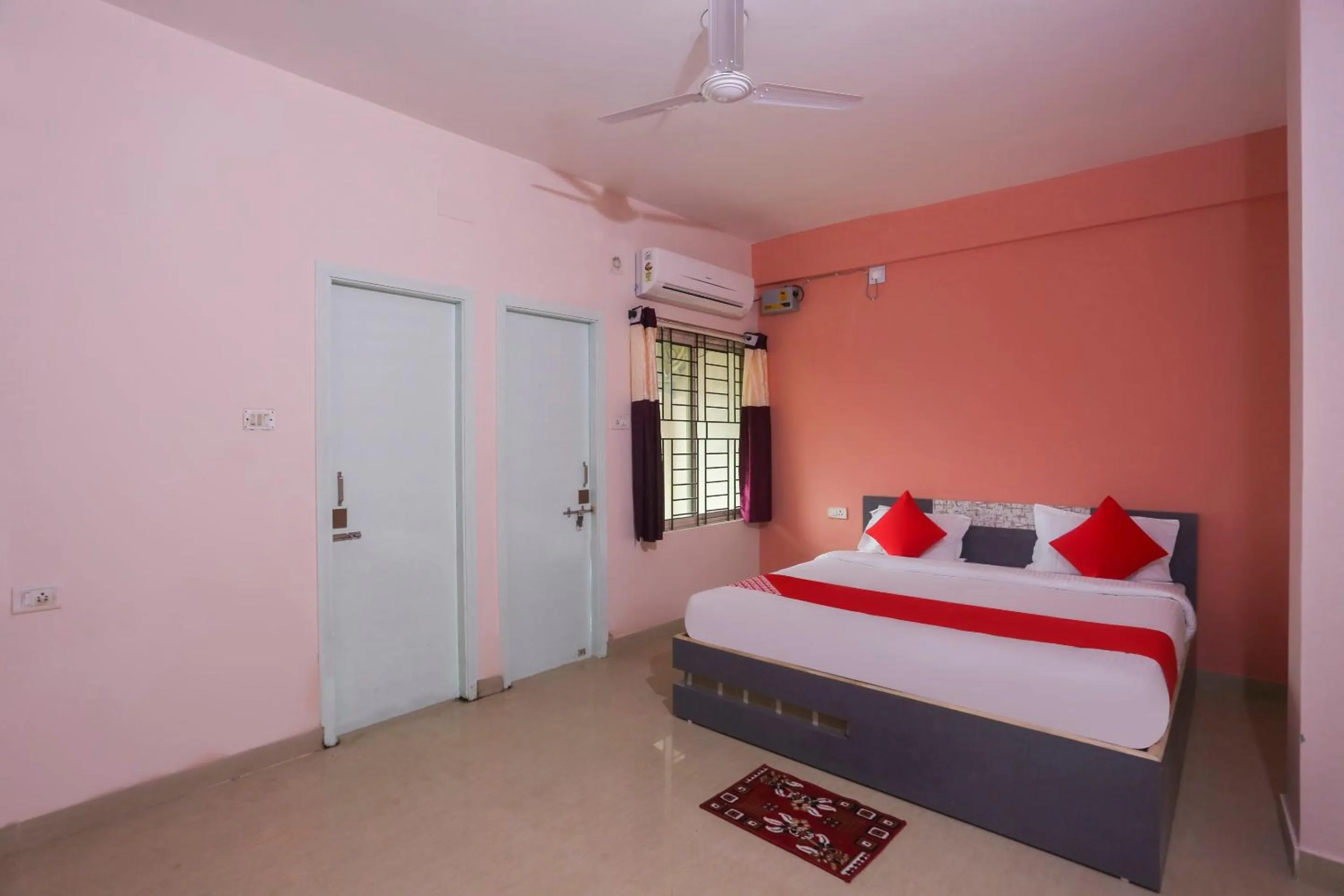 Bedroom, Bed in Hotel O Avigna Residency