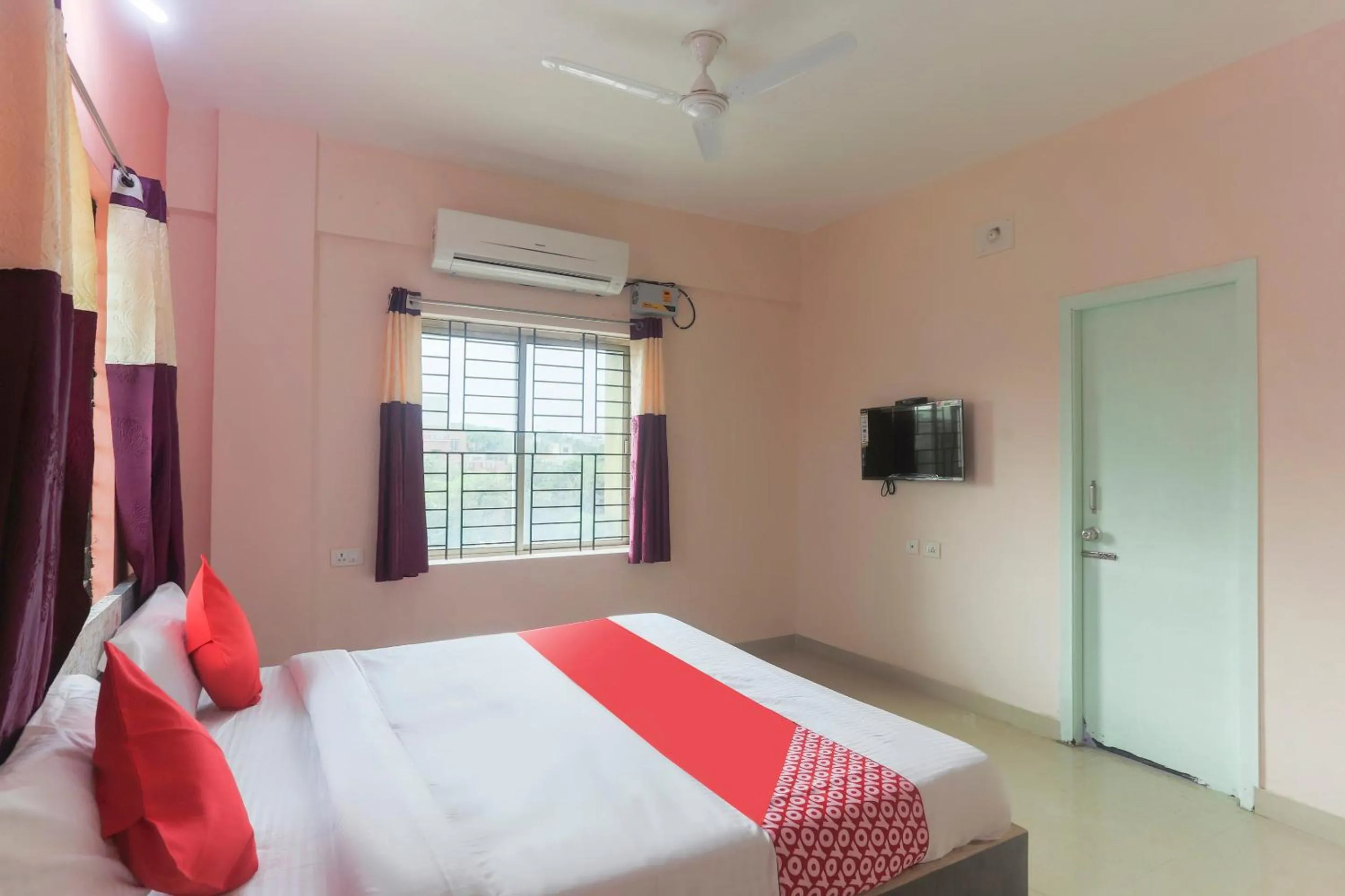 Bedroom, Bed in Hotel O Avigna Residency