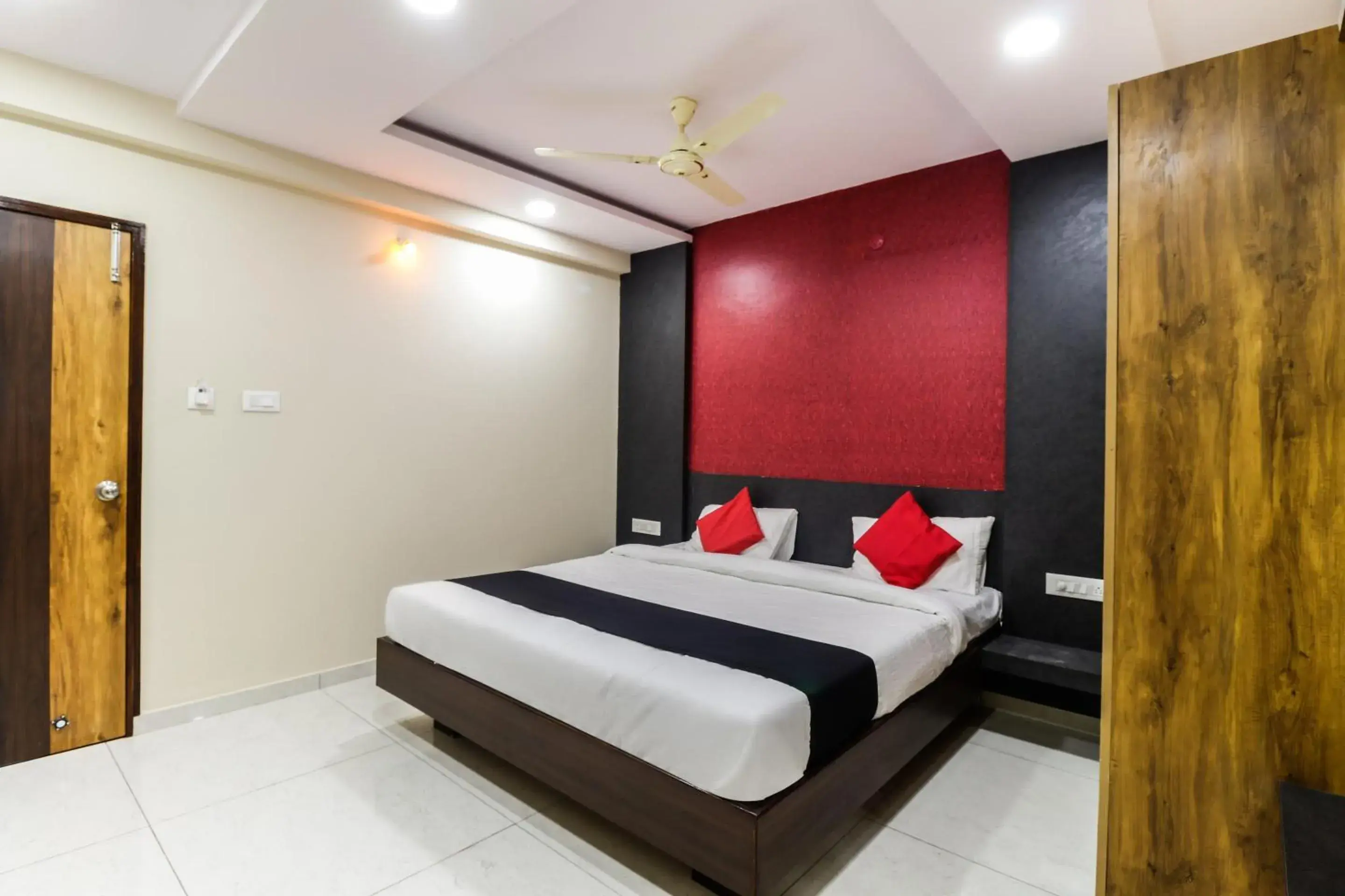 Bedroom, Bed in Capital O N R Residency Bedroom, Bed in Capital O N R Residency