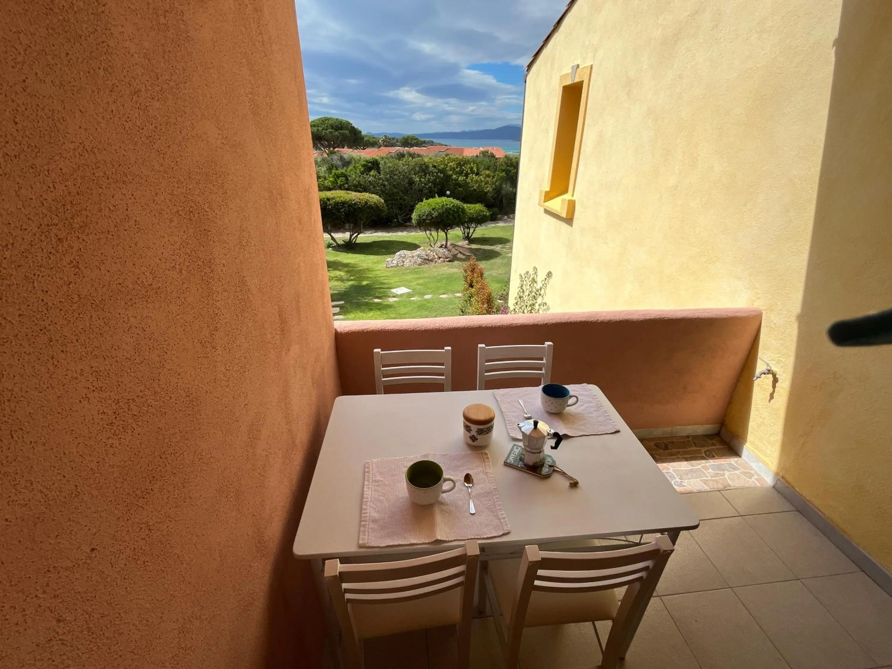 Porto Coda Cavallo Salina Bamba