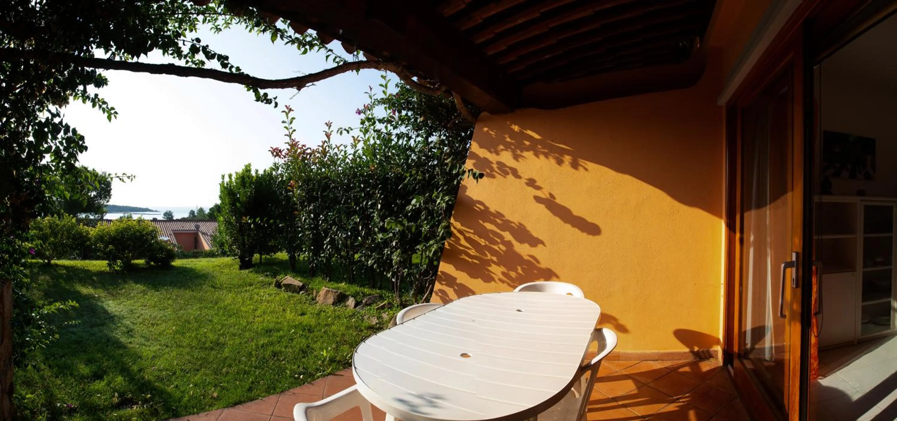 Porto Coda Cavallo Salina Bamba