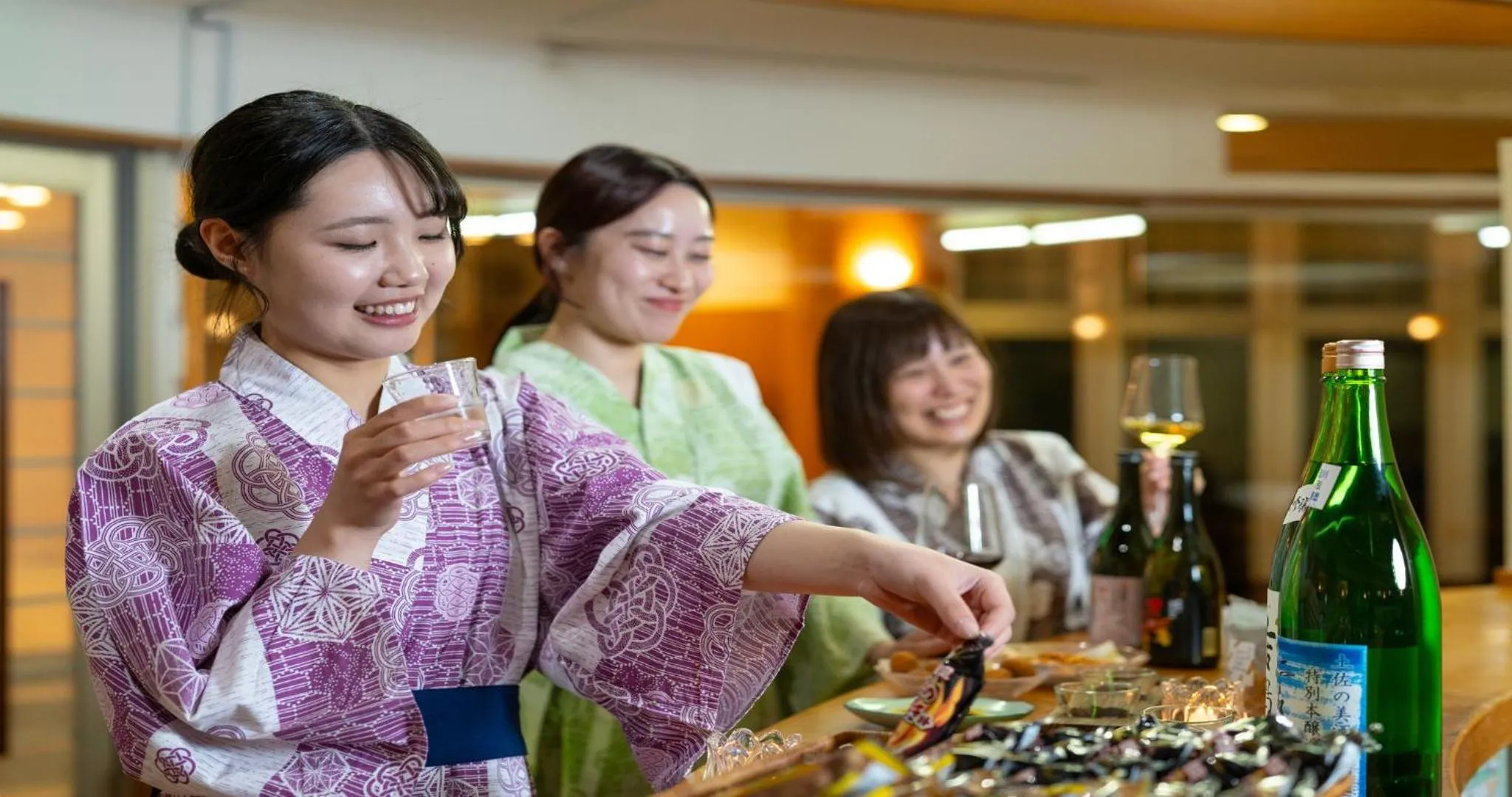 Lobby or reception in KAMENOI HOTEL Kii-Tanabe