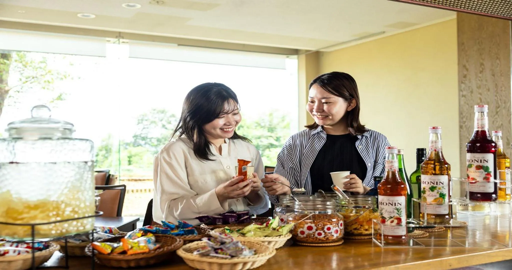 Lobby or reception in KAMENOI HOTEL Kii-Tanabe