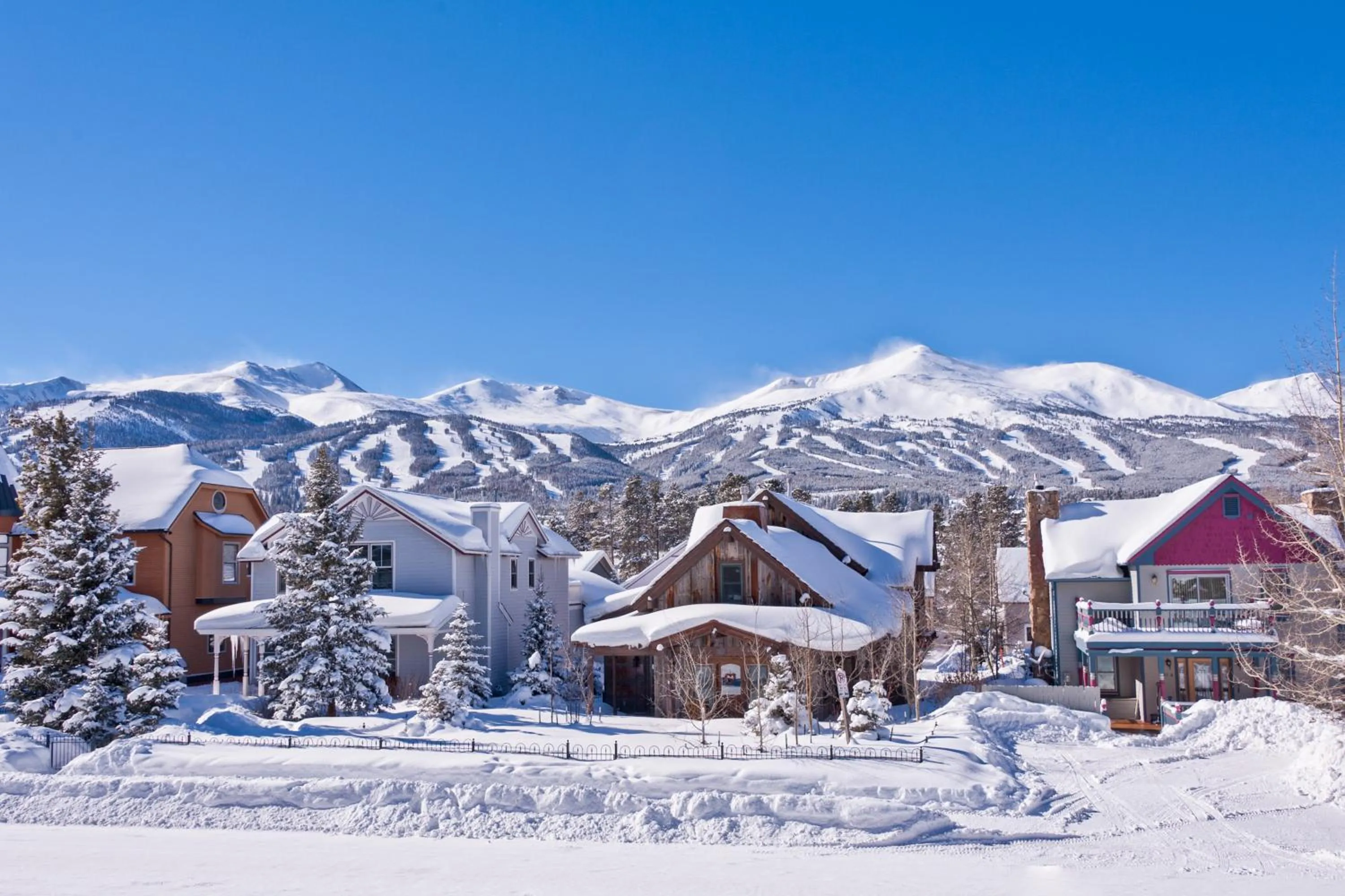 River Mountain Lodge