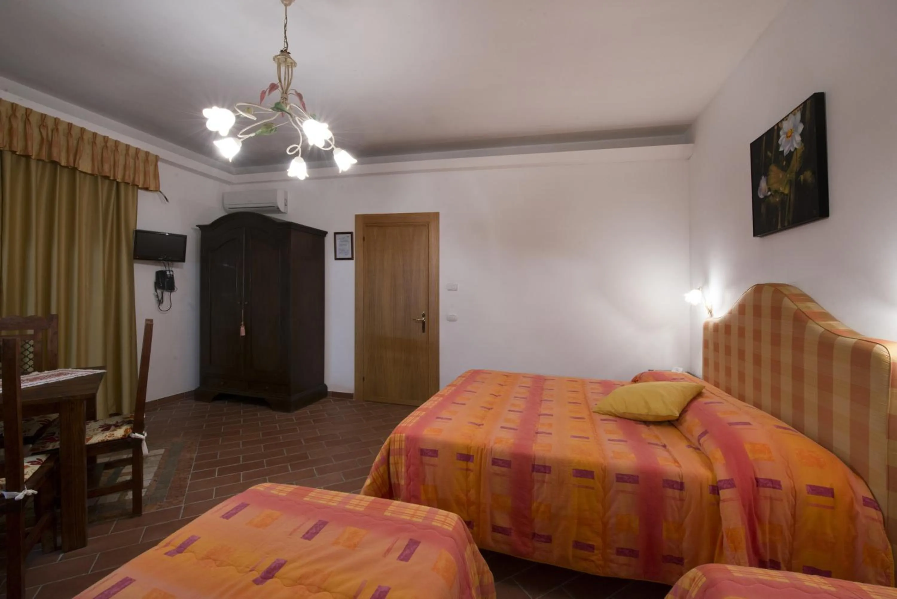 Photo of the whole room, Bed in Cecco di Nara