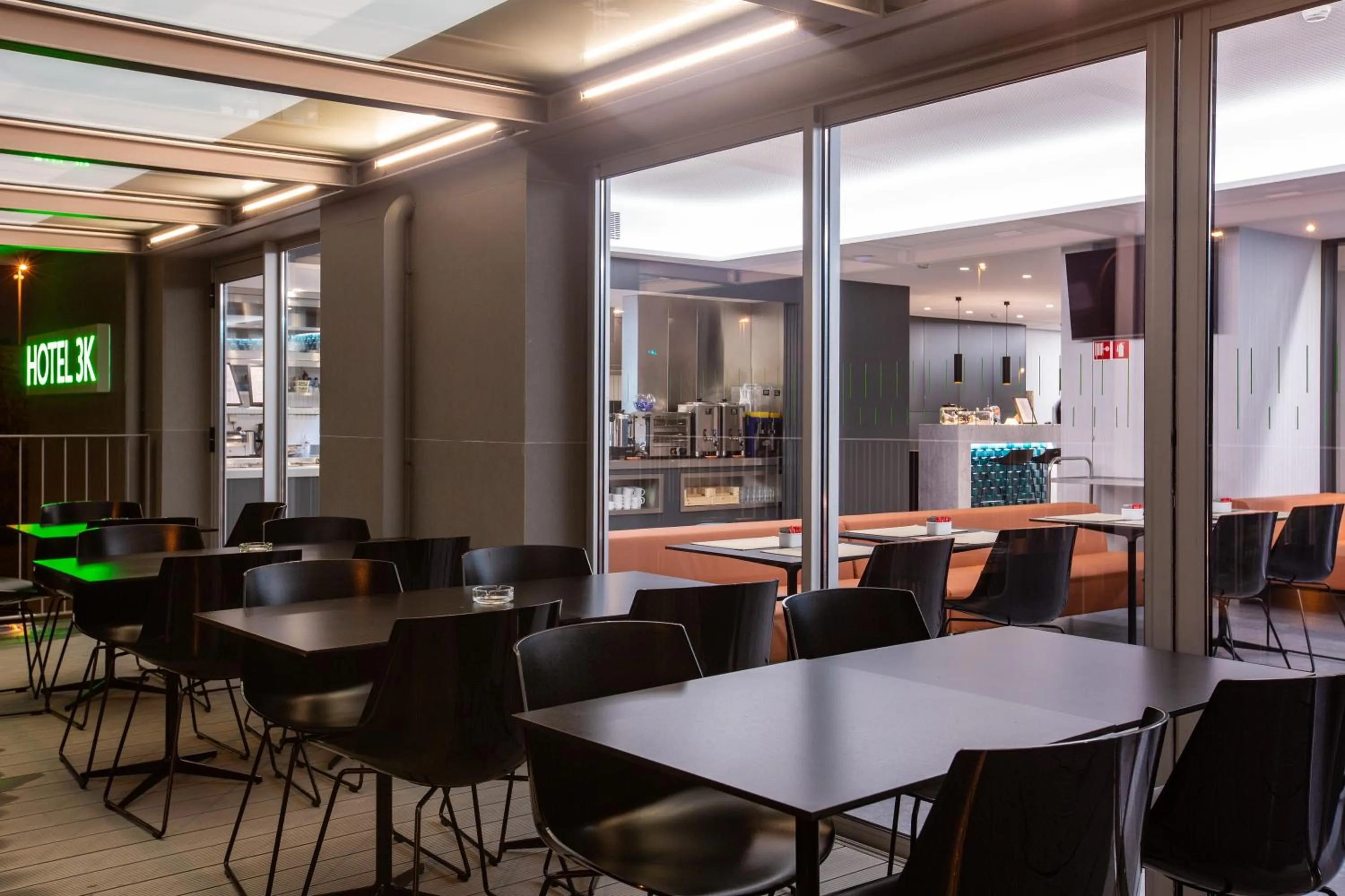 Lounge or bar in Hotel 3K Porto Aeroporto