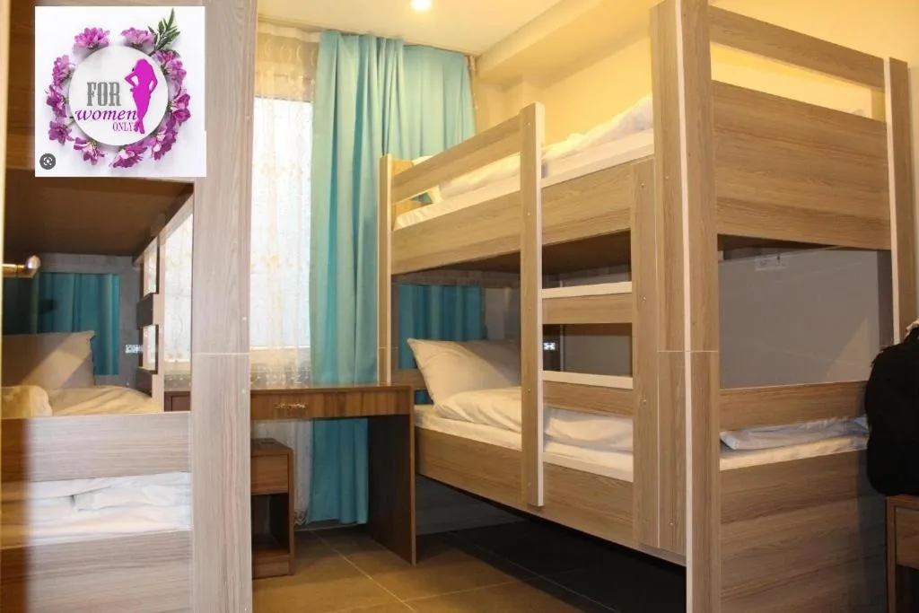 bunk bed, Bed in İstanbul Terrace Hotel