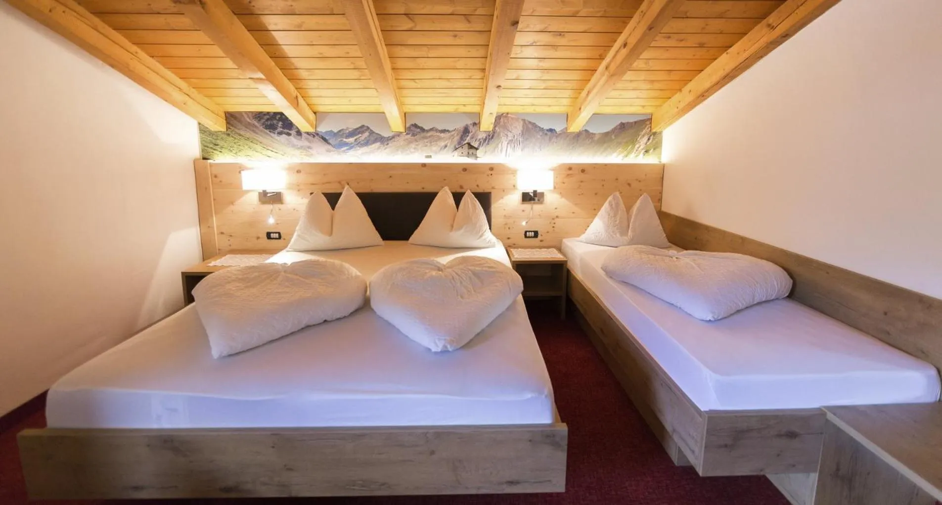 Photo of the whole room, Bed in Pichlerhof